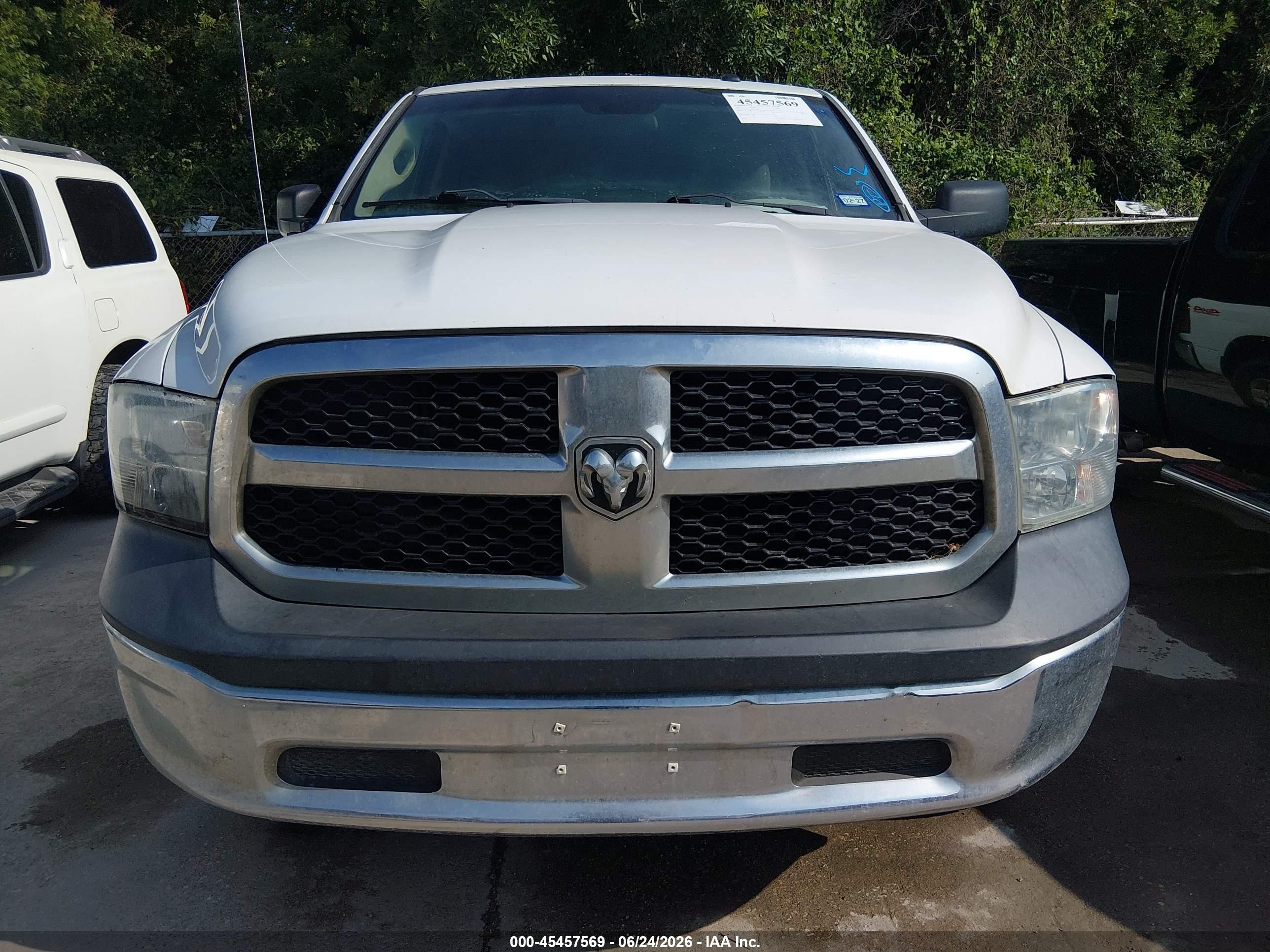 2013 Ram 1500 Tradesman White vin: 3C6JR7AP1DG571228