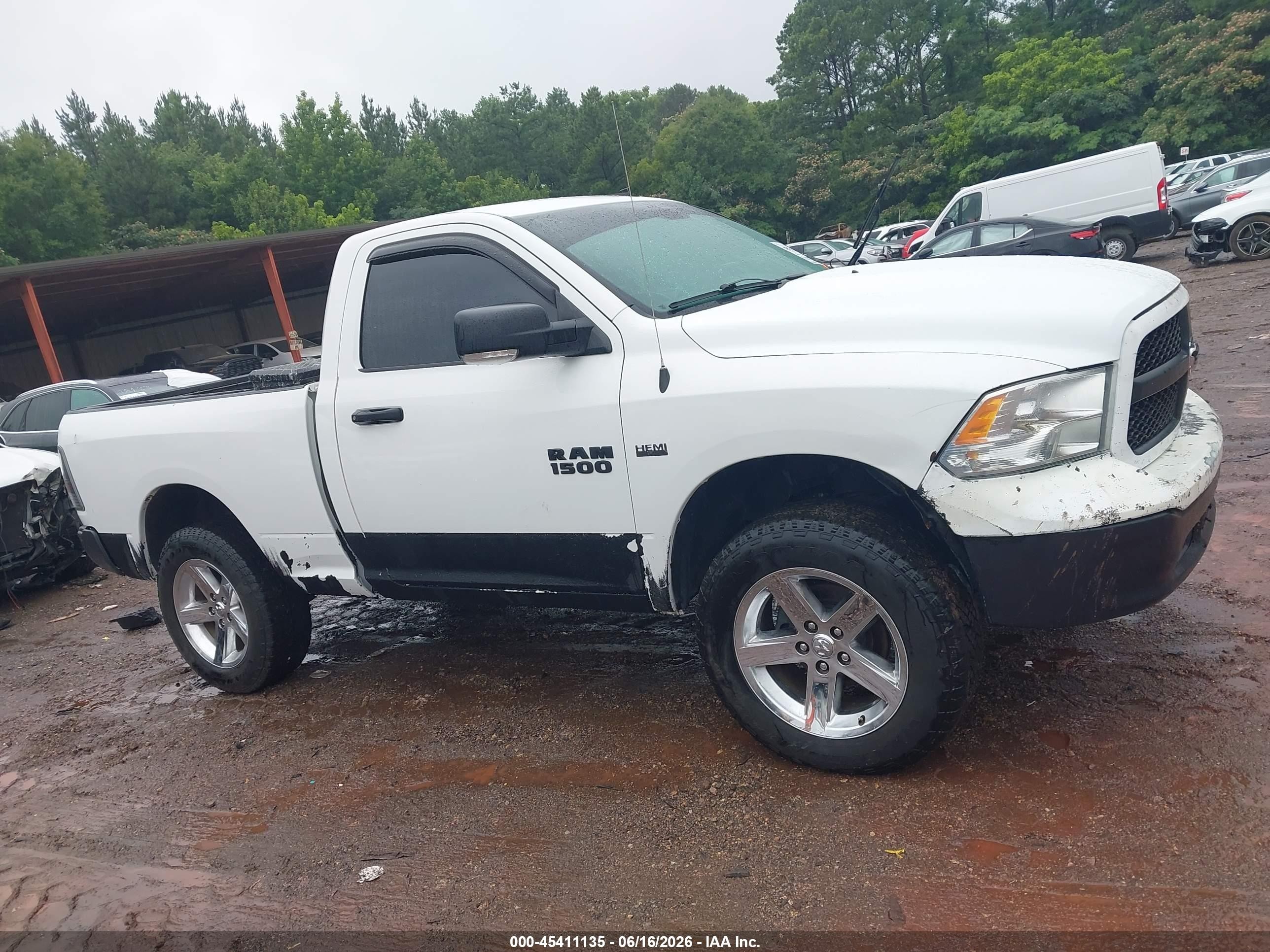 2015 Ram 1500 Tradesman White vin: 3C6JR7AT0FG572337