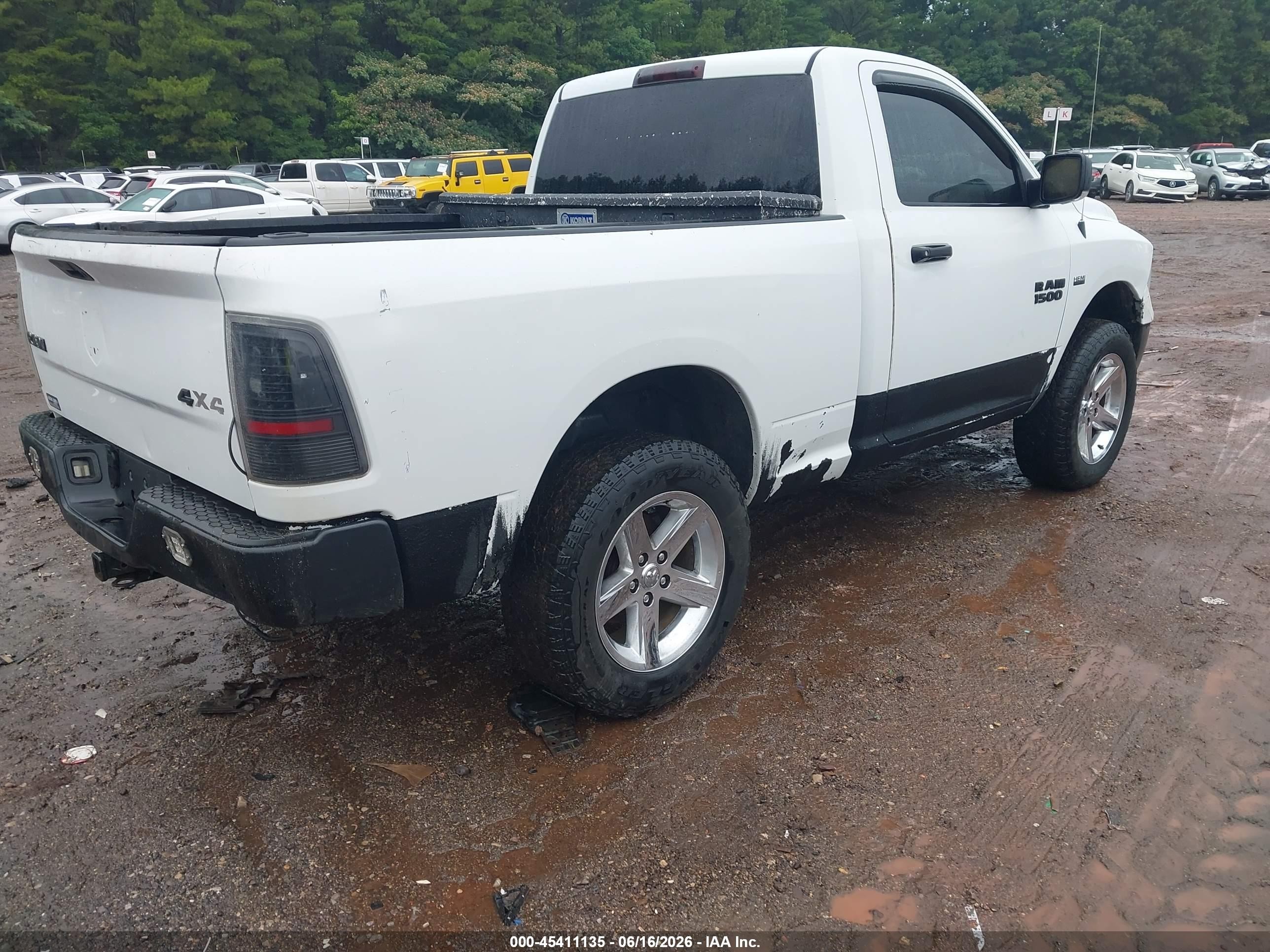 2015 Ram 1500 Tradesman White vin: 3C6JR7AT0FG572337