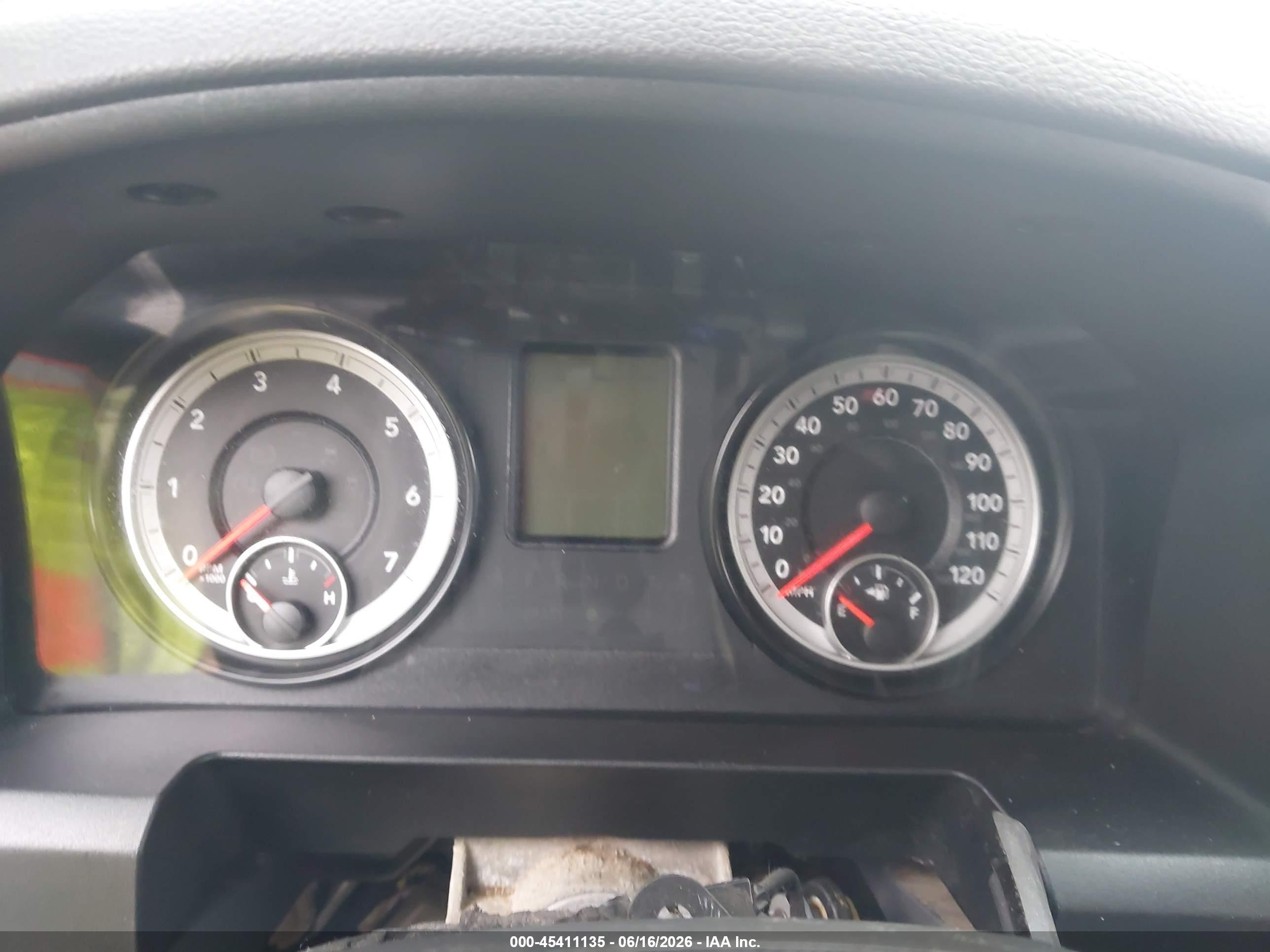 2015 Ram 1500 Tradesman White vin: 3C6JR7AT0FG572337