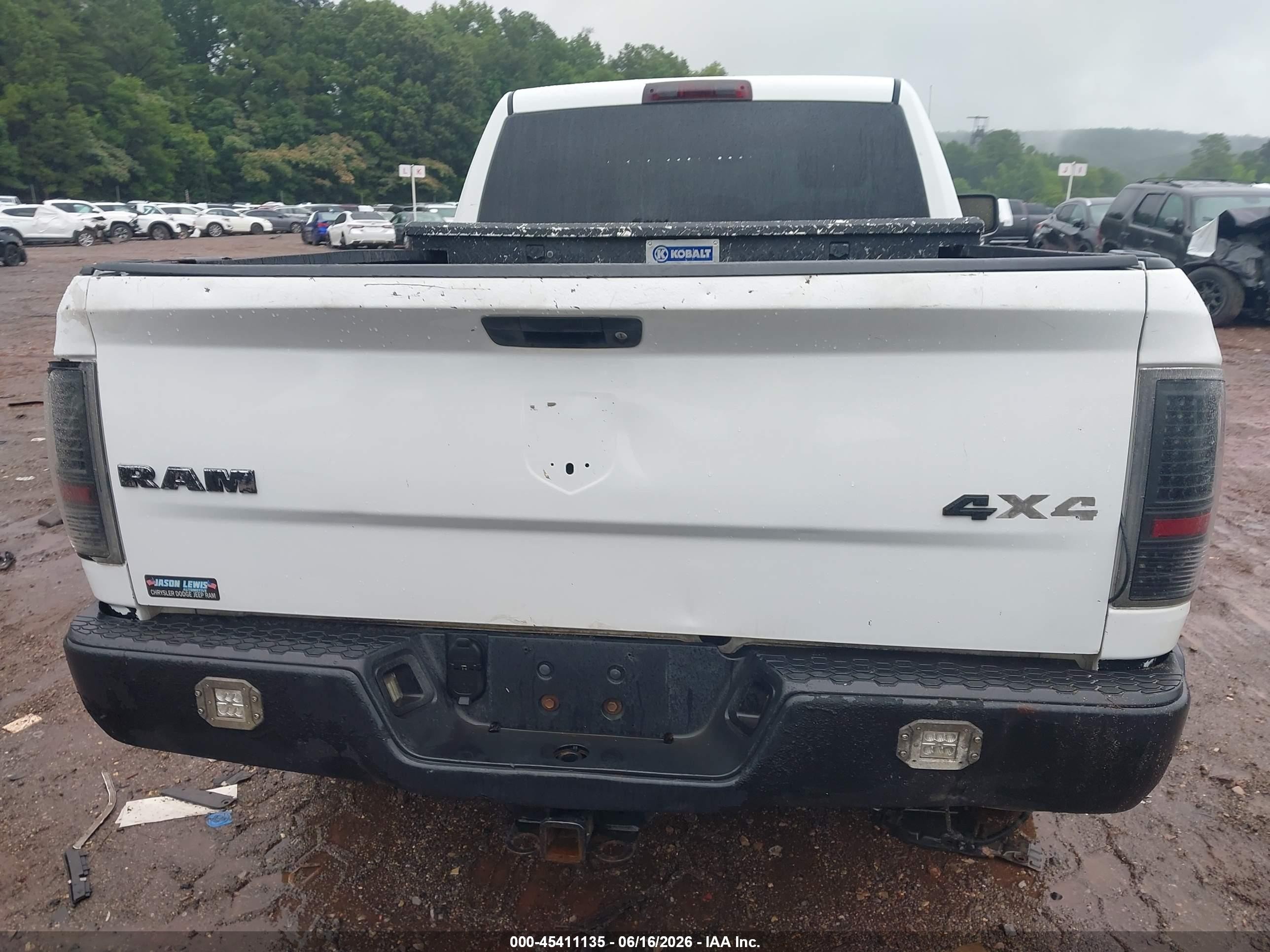 2015 Ram 1500 Tradesman White vin: 3C6JR7AT0FG572337