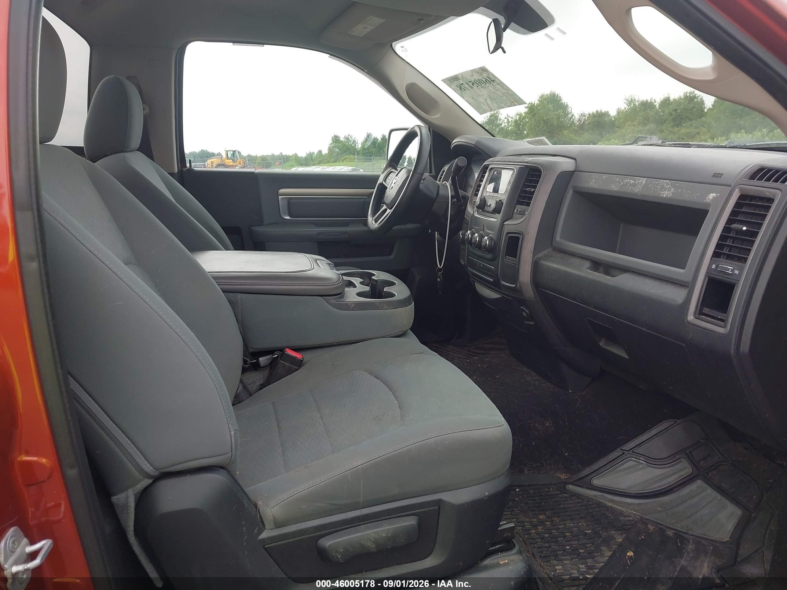 2013 Ram 1500 Express Orange vin: 3C6JR7AT2DG543774