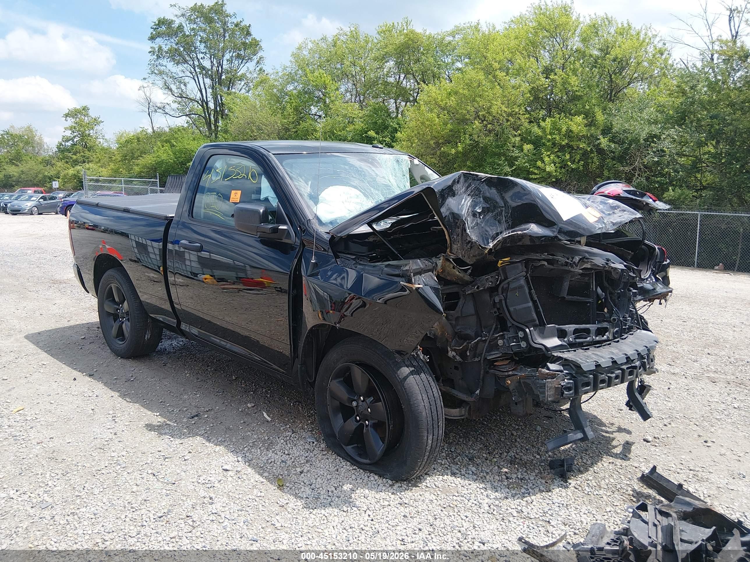 2015 Ram 1500 Express Black vin: 3C6JR7AT2FG560352
