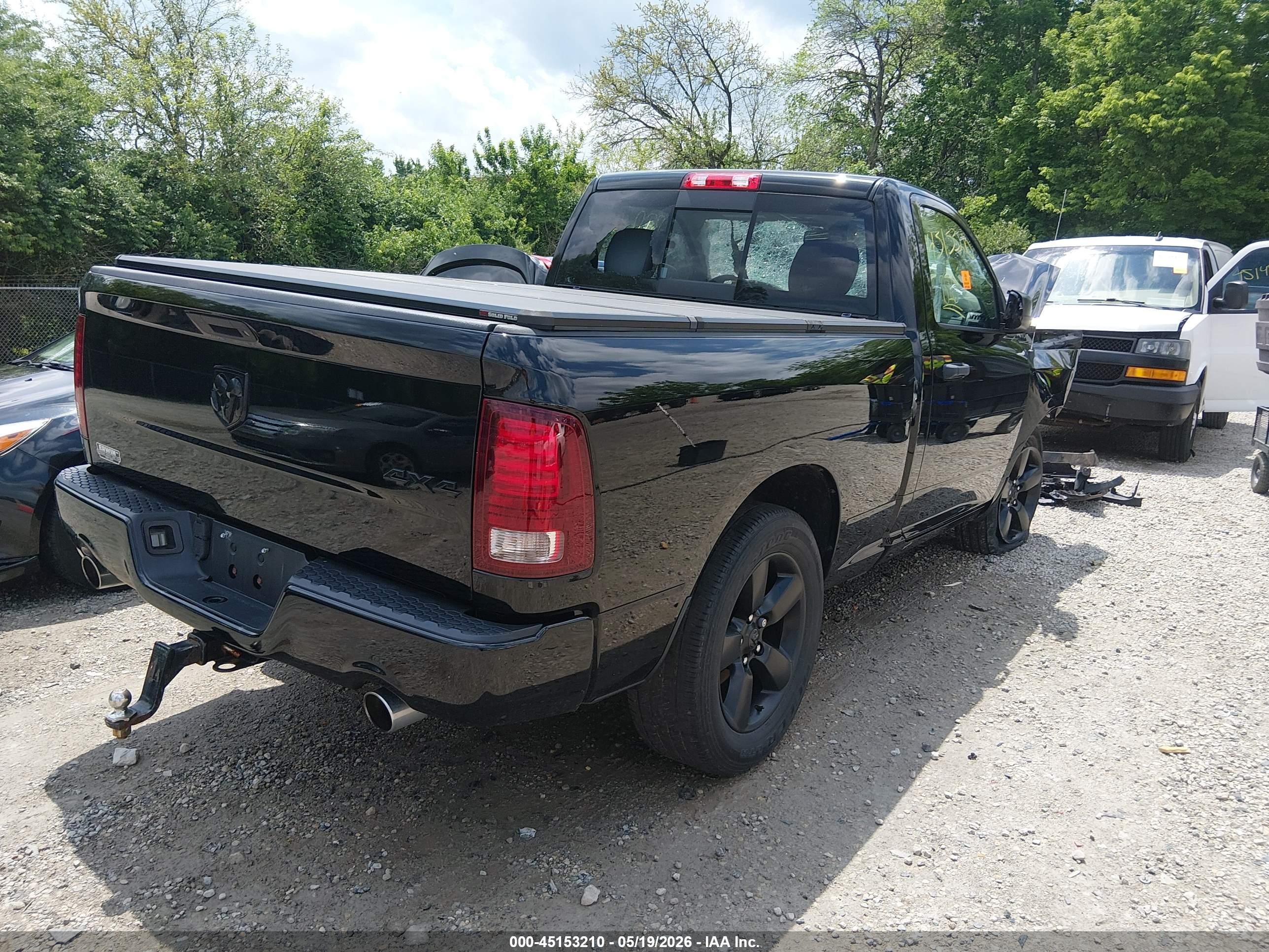 2015 Ram 1500 Express Black vin: 3C6JR7AT2FG560352
