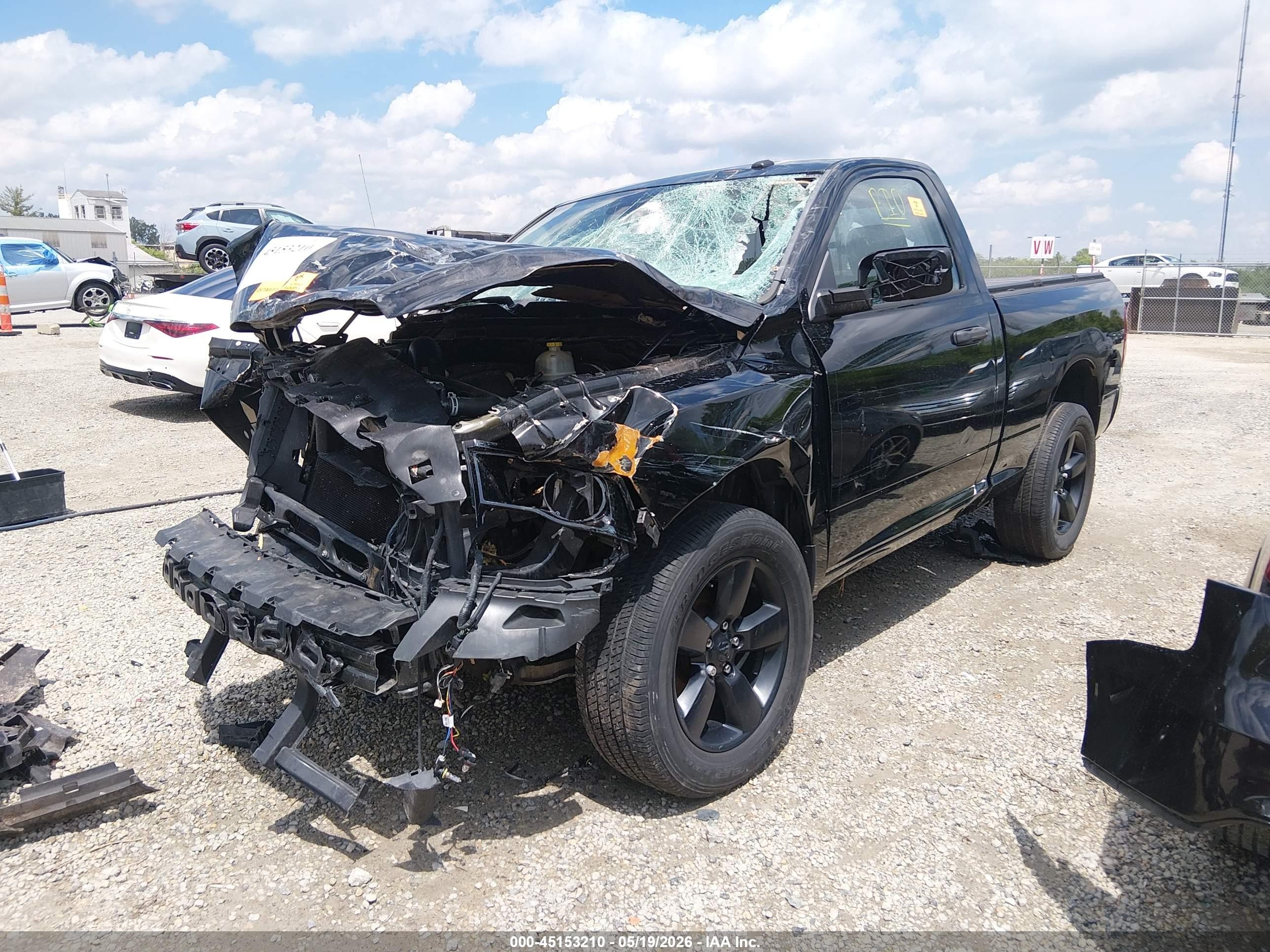 2015 Ram 1500 Express Black vin: 3C6JR7AT2FG560352