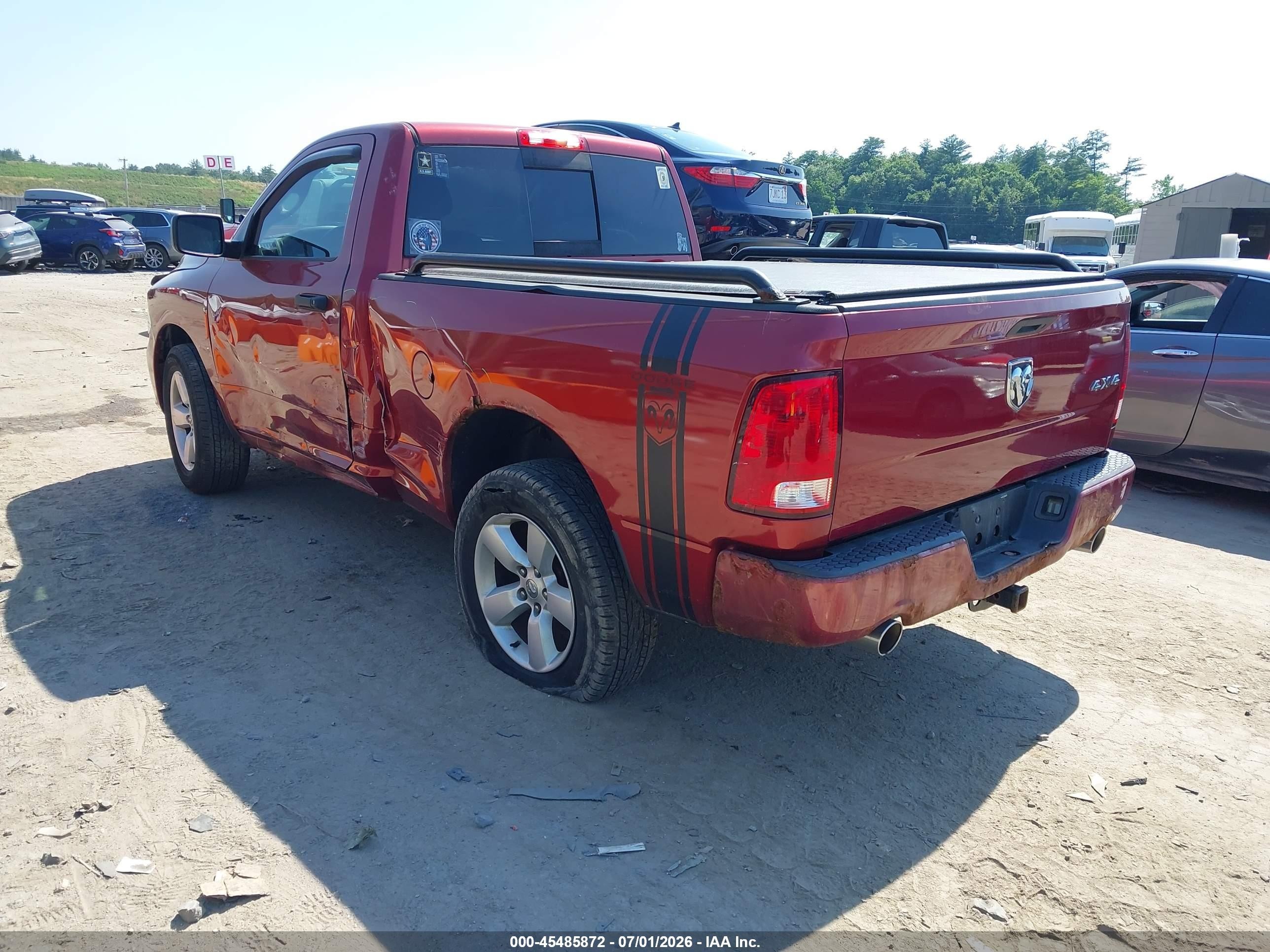 2013 Ram 1500 Express Темно-бордовый vin: 3C6JR7AT3DG508077