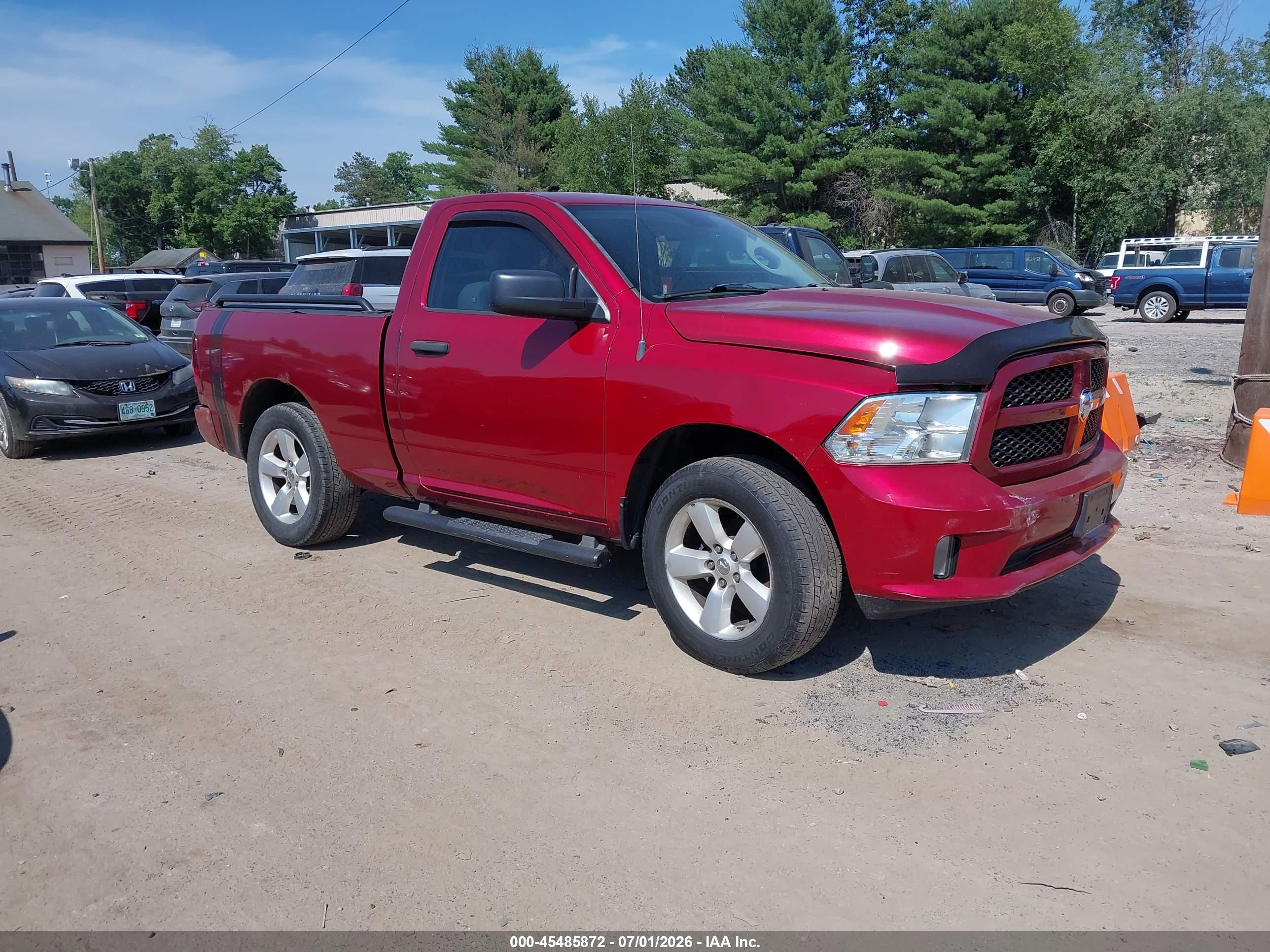2013 Ram 1500 Express Maroon vin: 3C6JR7AT3DG508077
