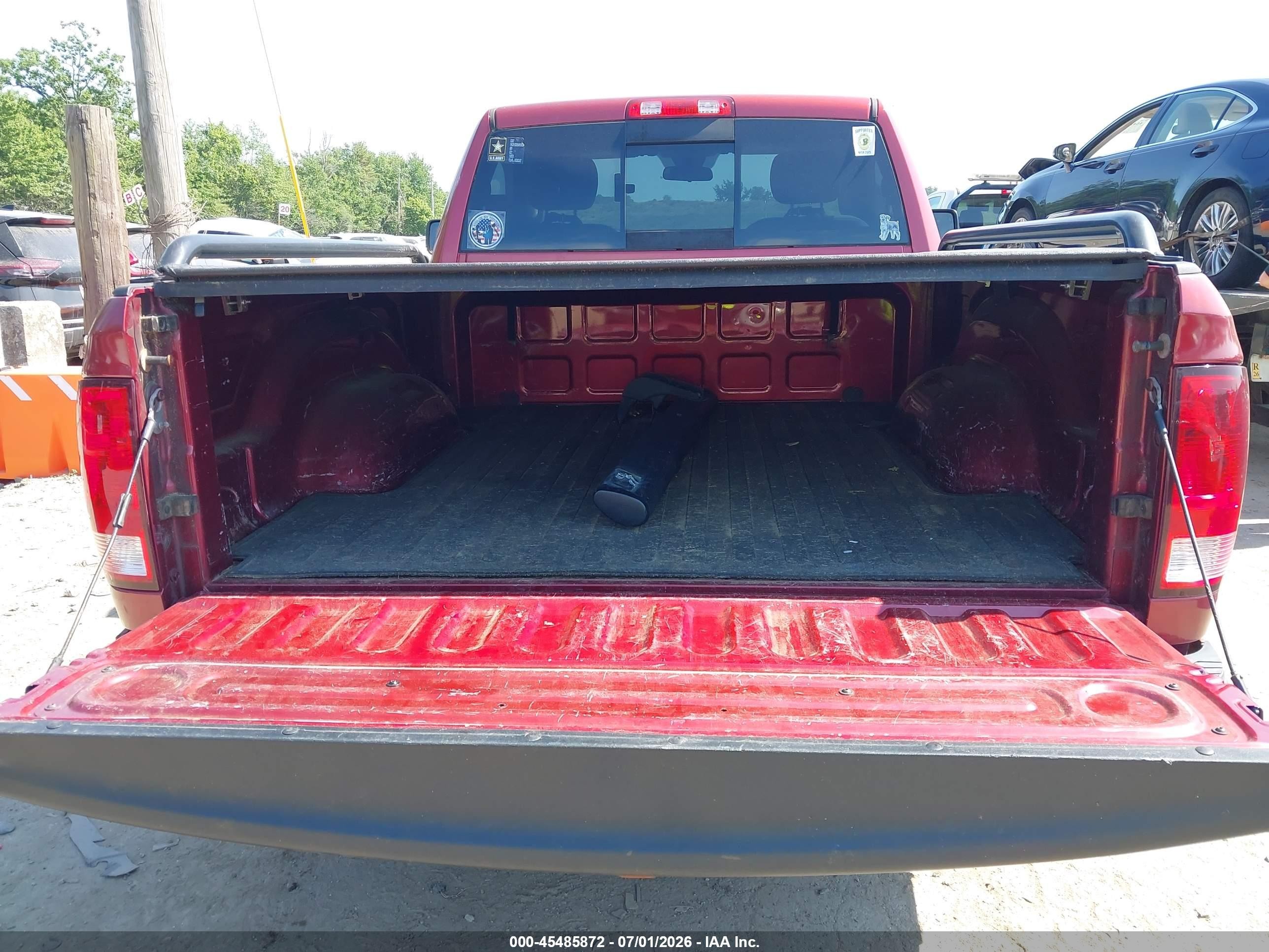 2013 Ram 1500 Express Темно-бордовый vin: 3C6JR7AT3DG508077