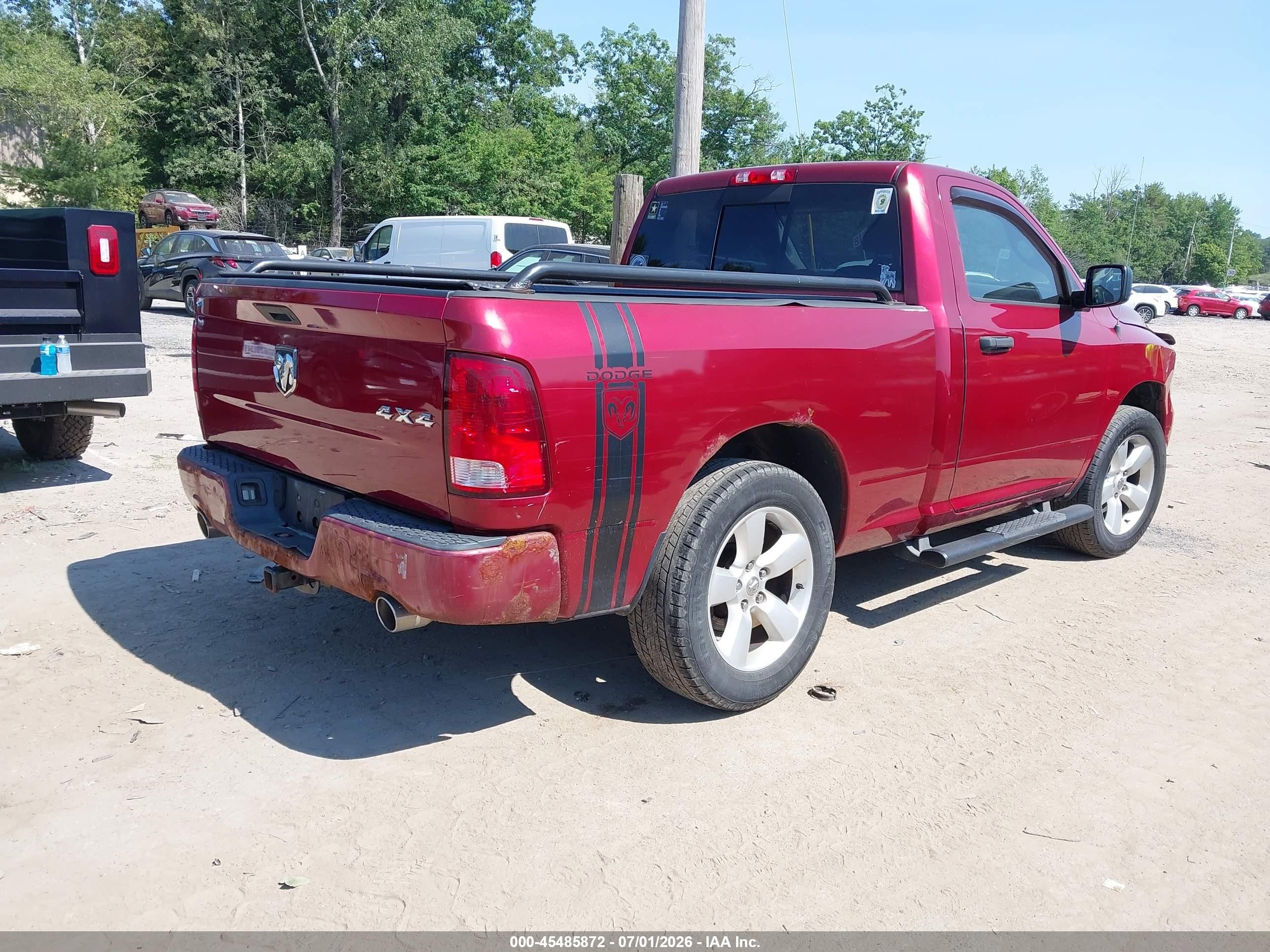 2013 Ram 1500 Express Темно-бордовый vin: 3C6JR7AT3DG508077
