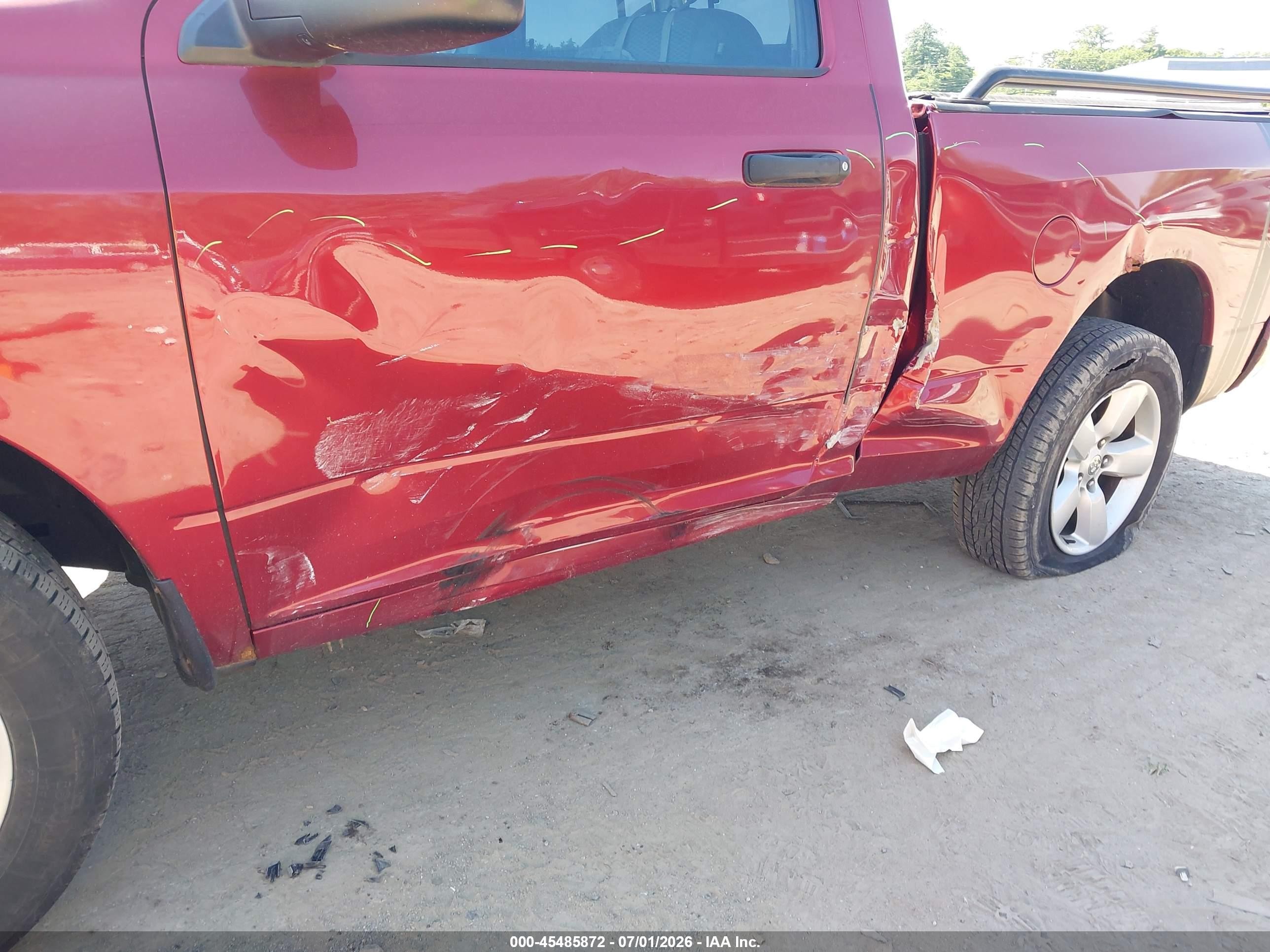2013 Ram 1500 Express Темно-бордовый vin: 3C6JR7AT3DG508077