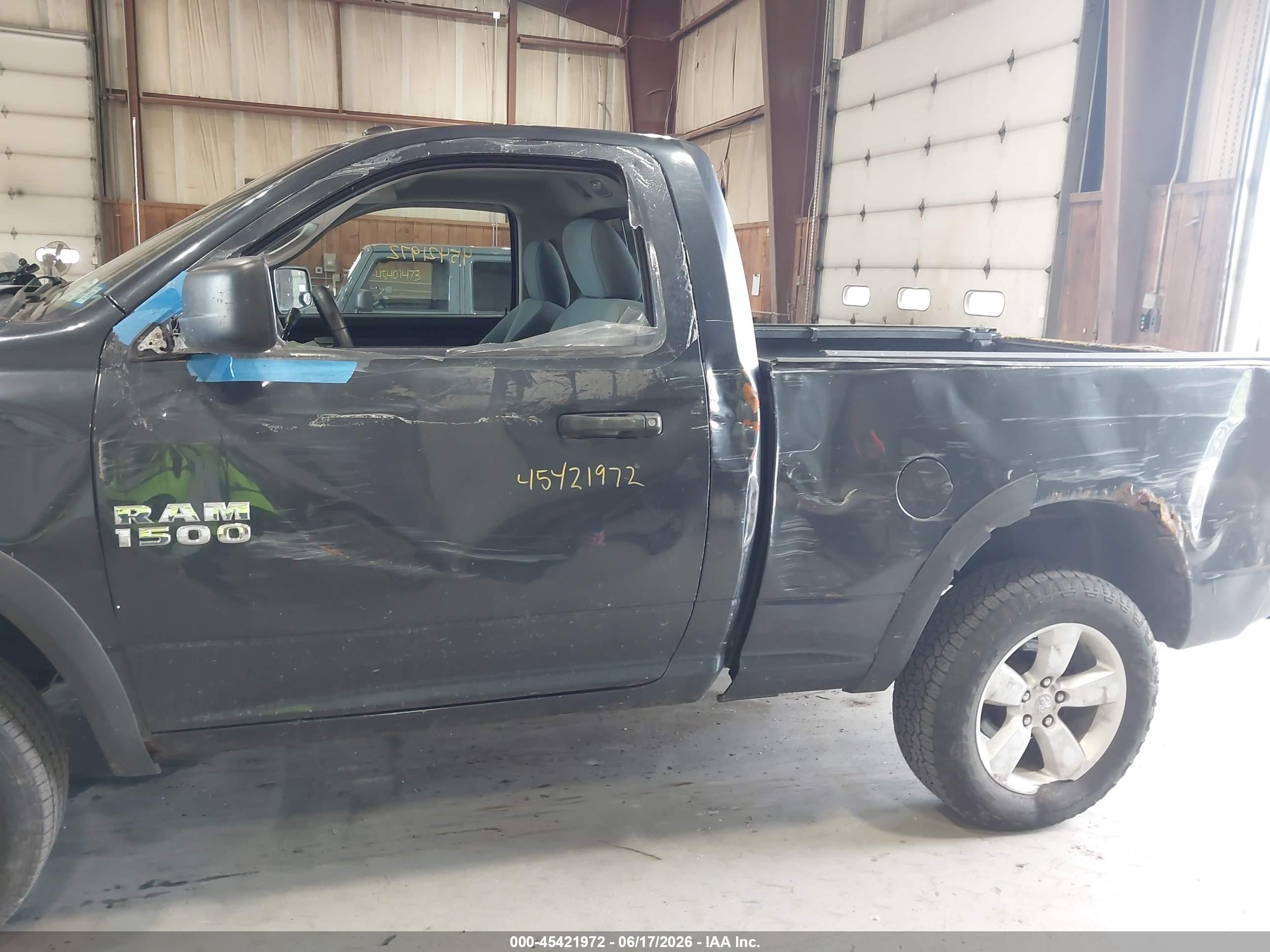 2013 Ram 1500 Express Gray vin: 3C6JR7AT5DG566045