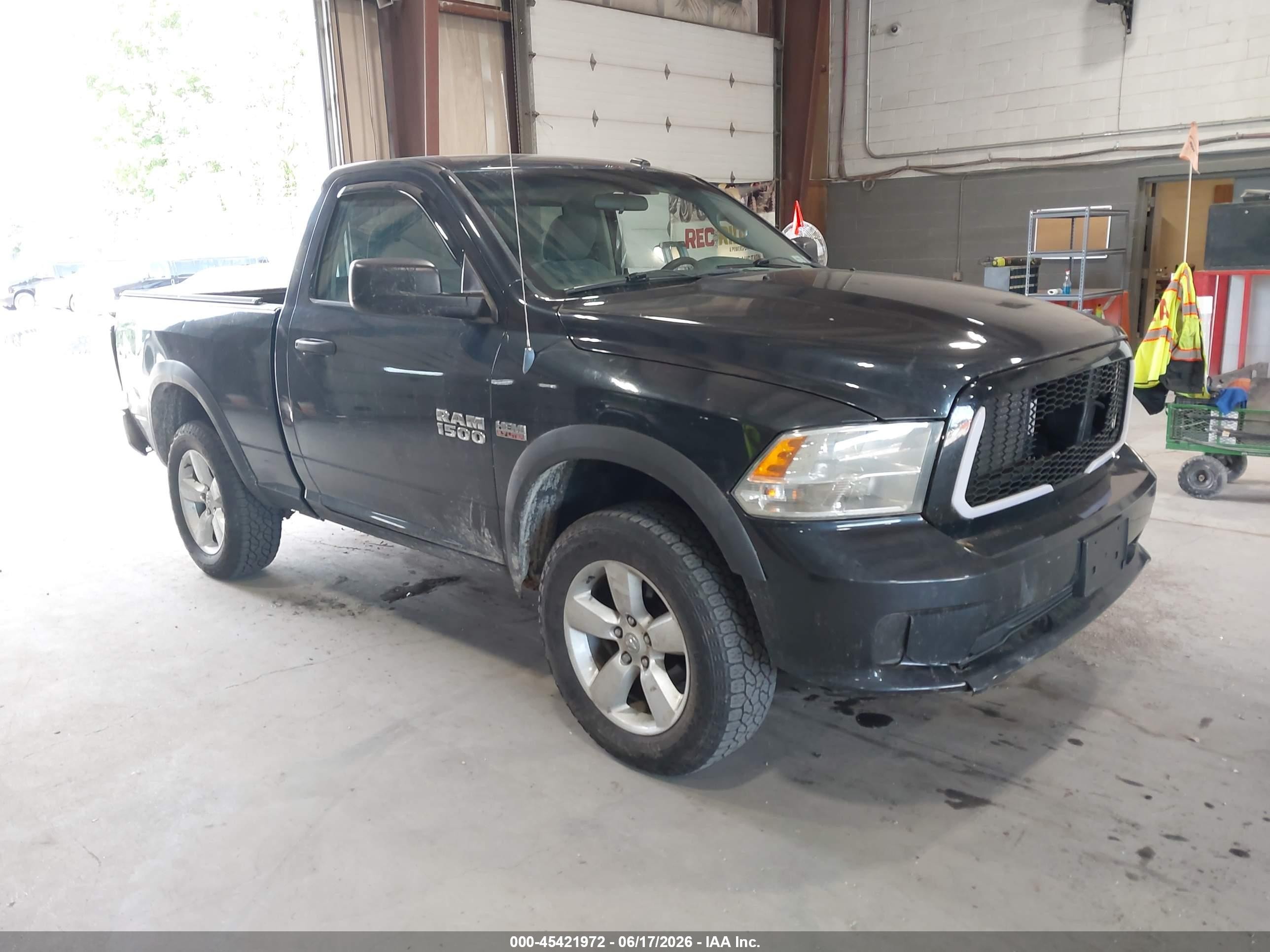 2013 Ram 1500 Express Gray vin: 3C6JR7AT5DG566045