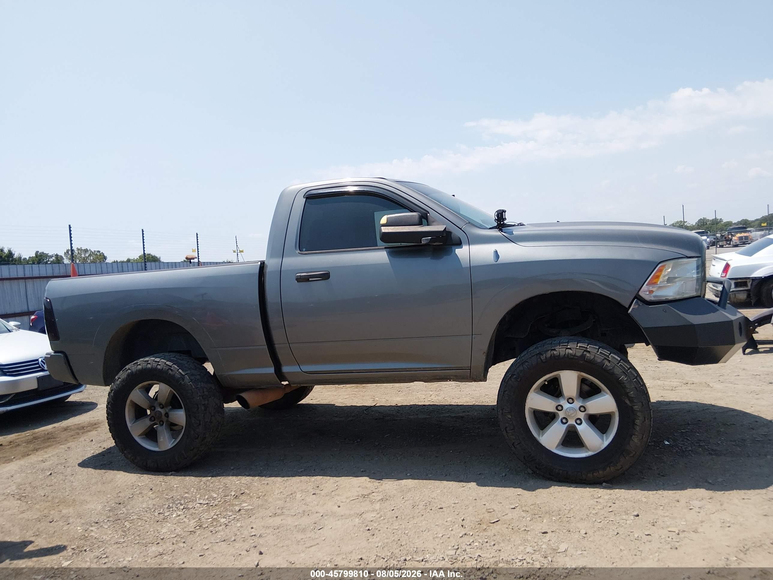 2013 Ram 1500 Express Gray vin: 3C6JR7AT6DG505366