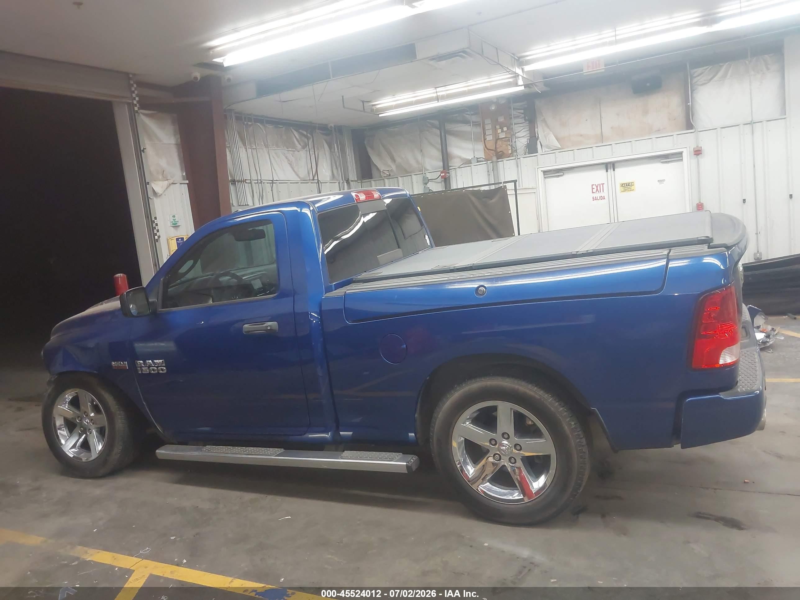 2015 Ram 1500 Express Blue vin: 3C6JR7AT7FG631626