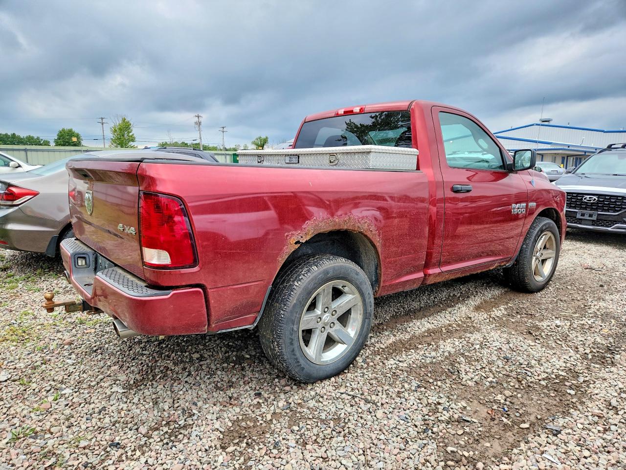 2013 Ram 1500 St Red vin: 3C6JR7AT8DG542631