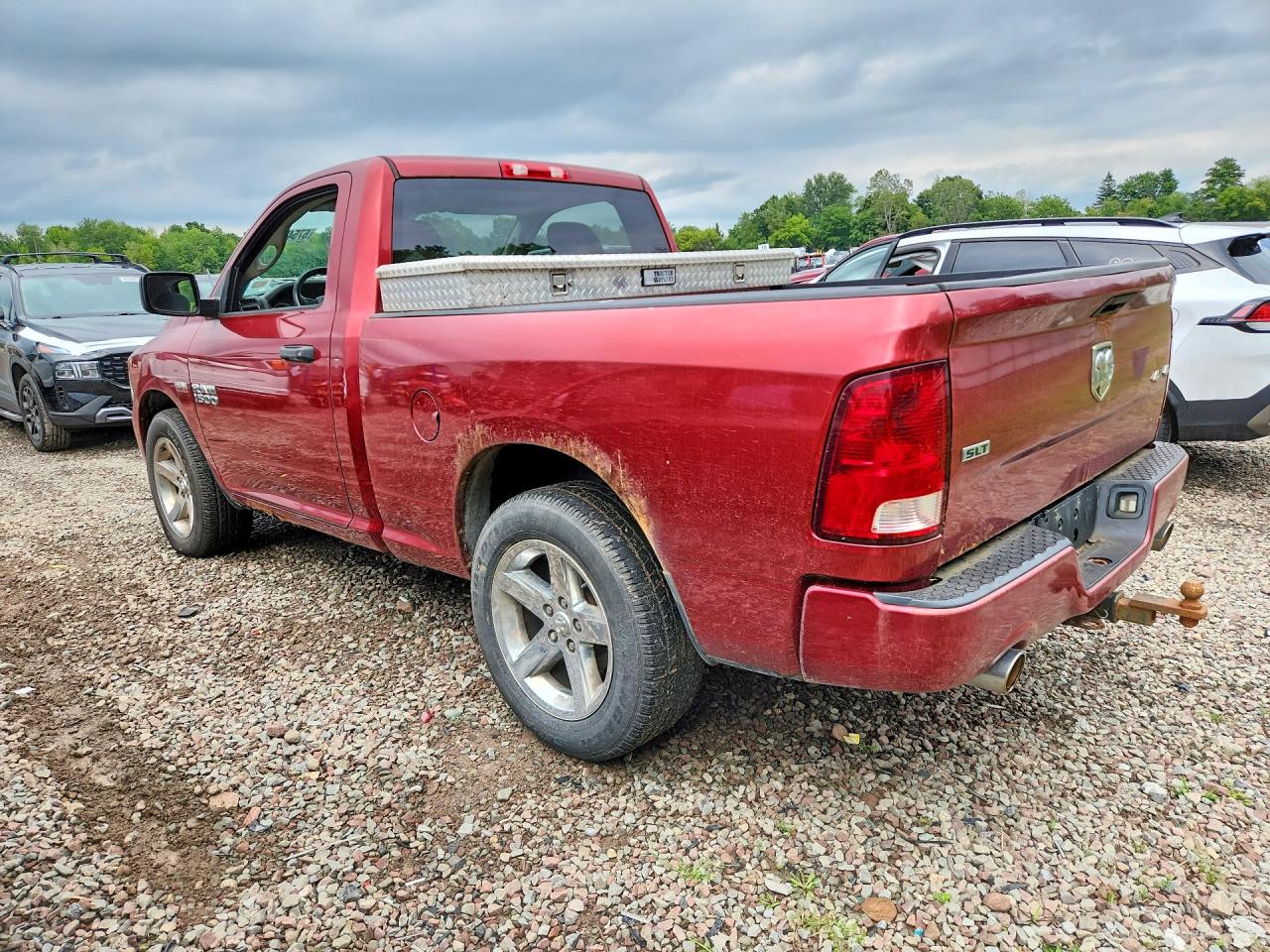 2013 Ram 1500 St Red vin: 3C6JR7AT8DG542631