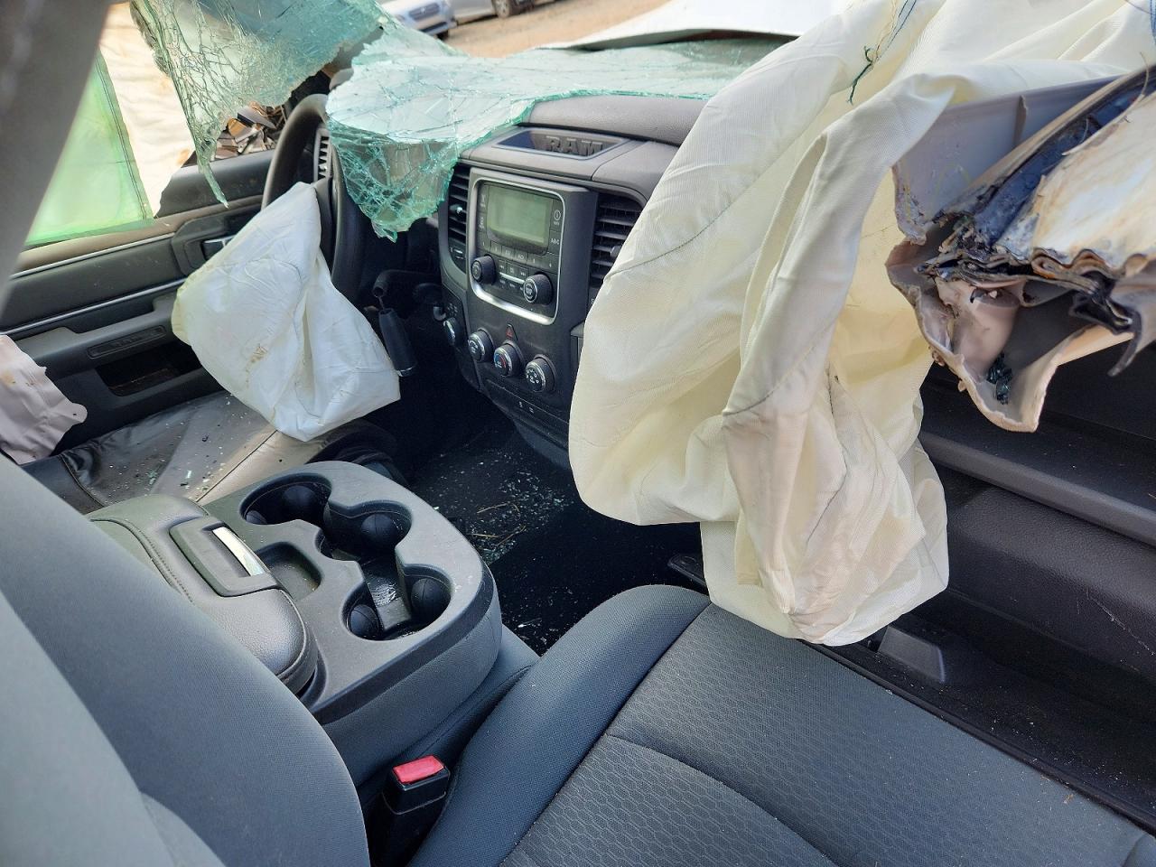 2013 Ram 1500 St White vin: 3C6JR7AT9DG511582
