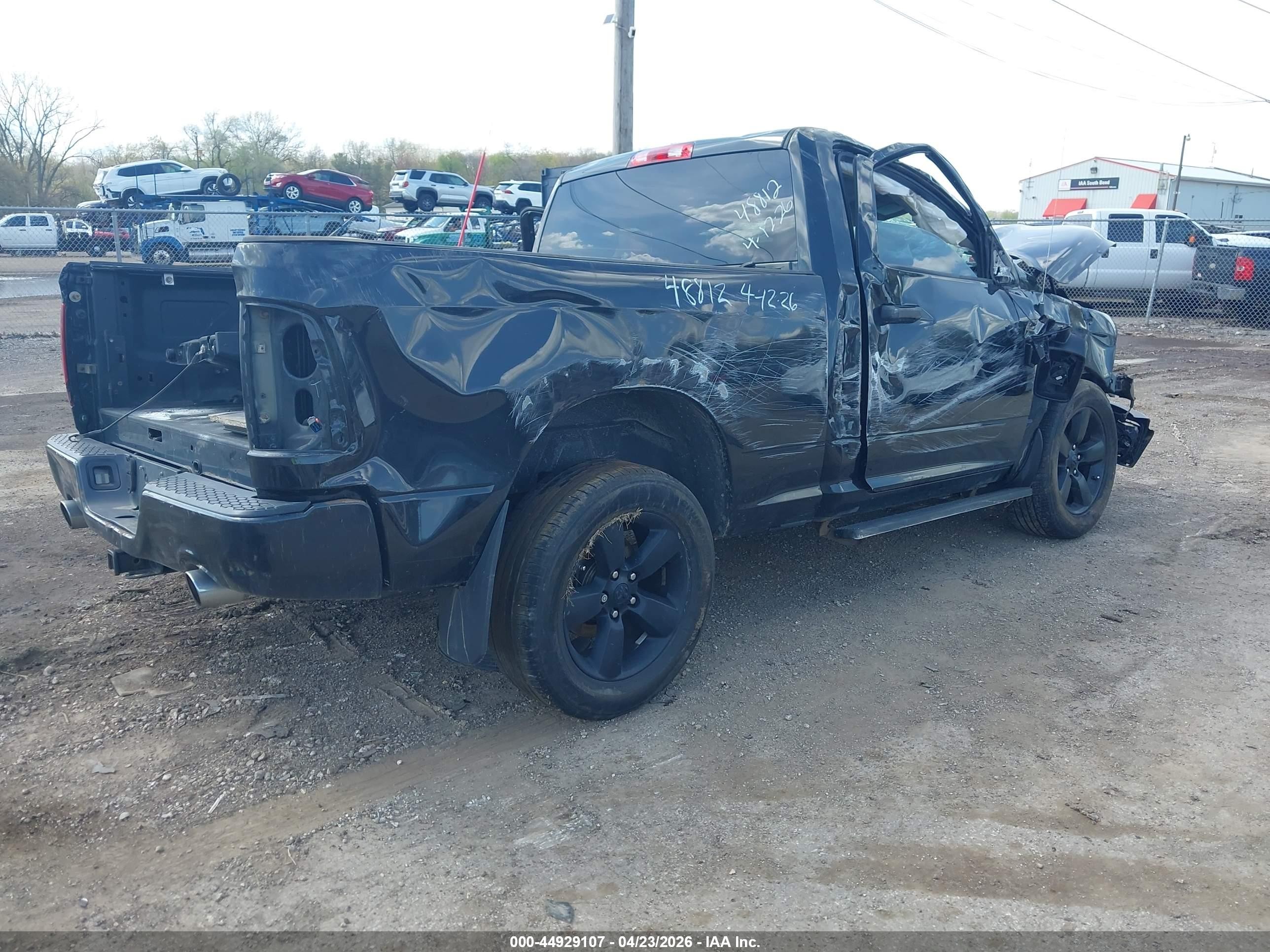 2015 Ram 1500 Express Black vin: 3C6JR7AT9FG616402