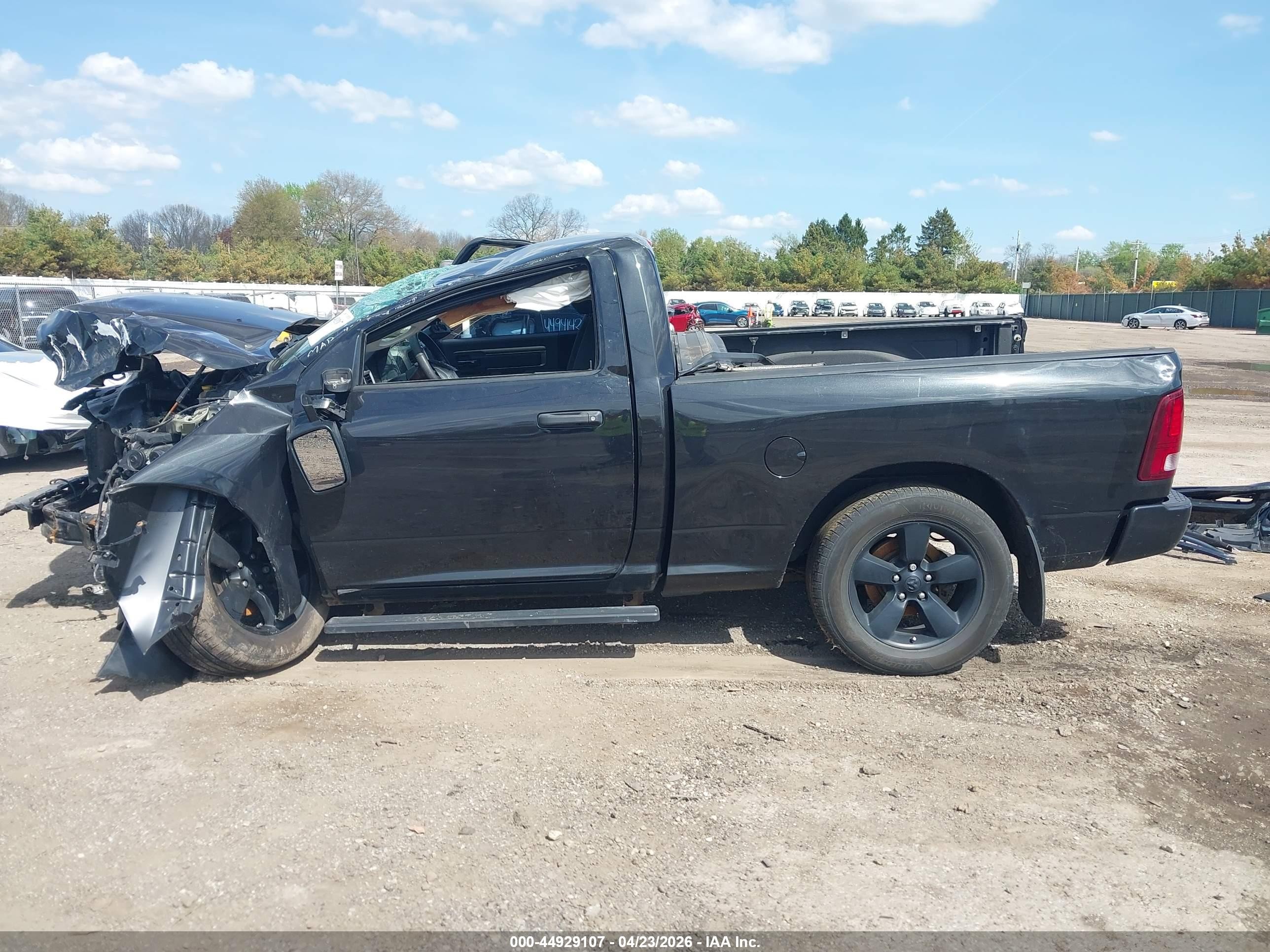 2015 Ram 1500 Express Black vin: 3C6JR7AT9FG616402