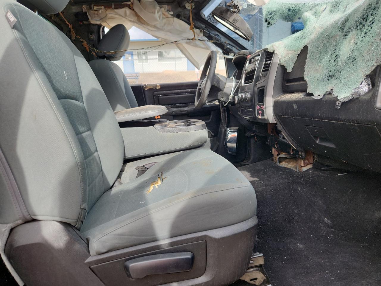 2015 Ram 1500 Slt Gray vin: 3C6JR7BT3FG554915 Damage: Right Front Seat Cushion, Torn, > 12 Inches