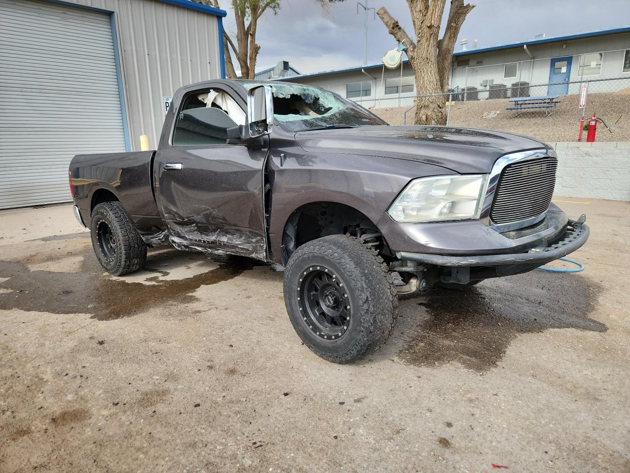 2015 Ram 1500 Slt Gray vin: 3C6JR7BT3FG554915 Damage: Right Front Door, Severe Damage, Replacement Required
