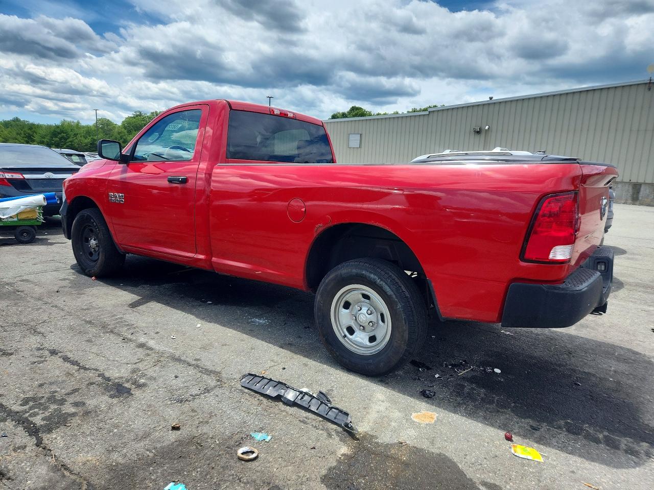 2014 Ram 1500 St Red vin: 3C6JR7DG5EG307328