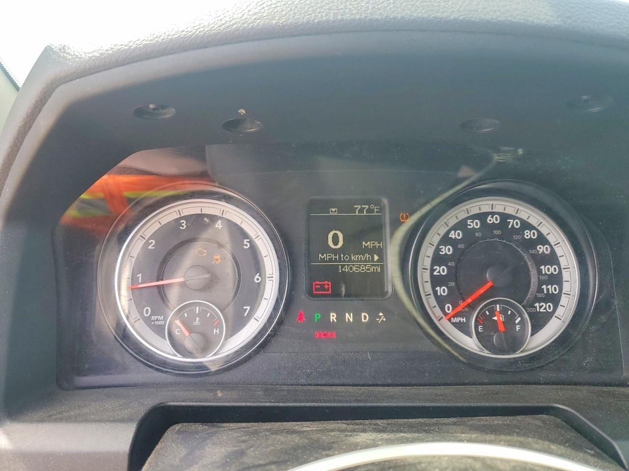 2015 Ram 1500 St Белый vin: 3C6JR7DGXFG604581