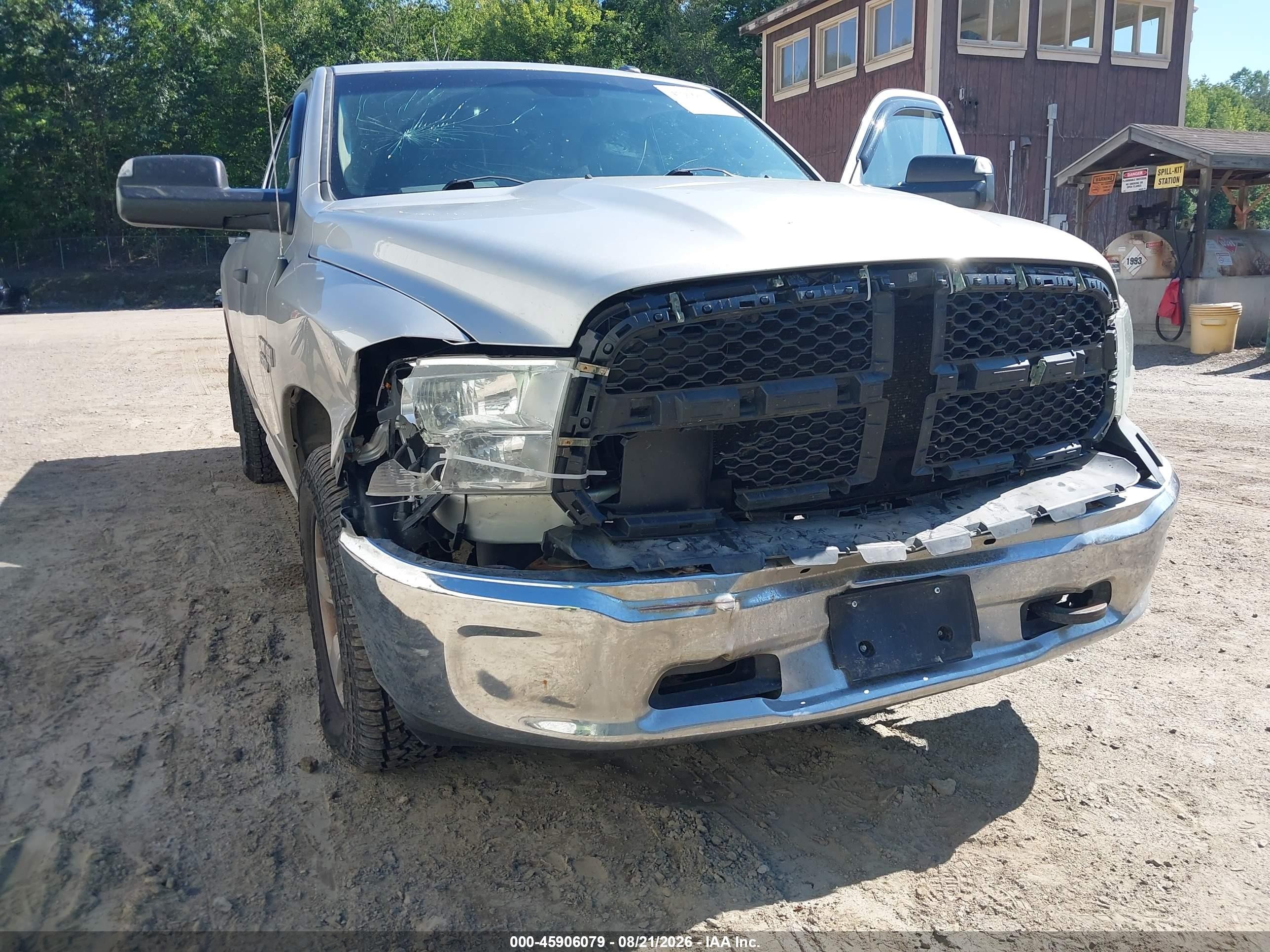 2013 Ram 1500 Tradesman Silver vin: 3C6JR7DT5DG588896