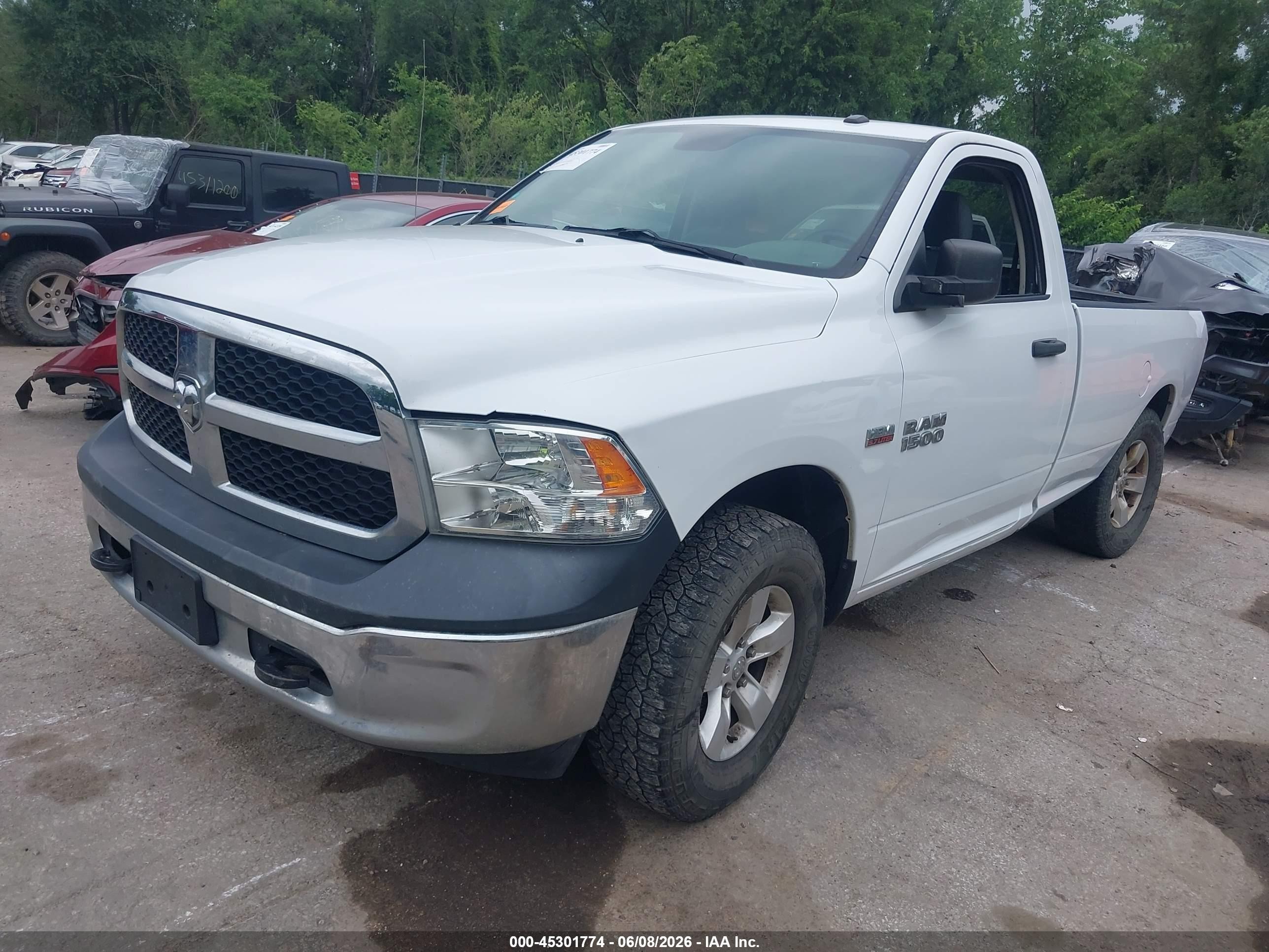 2015 Ram 1500 Tradesman White vin: 3C6JR7DT6FG572323