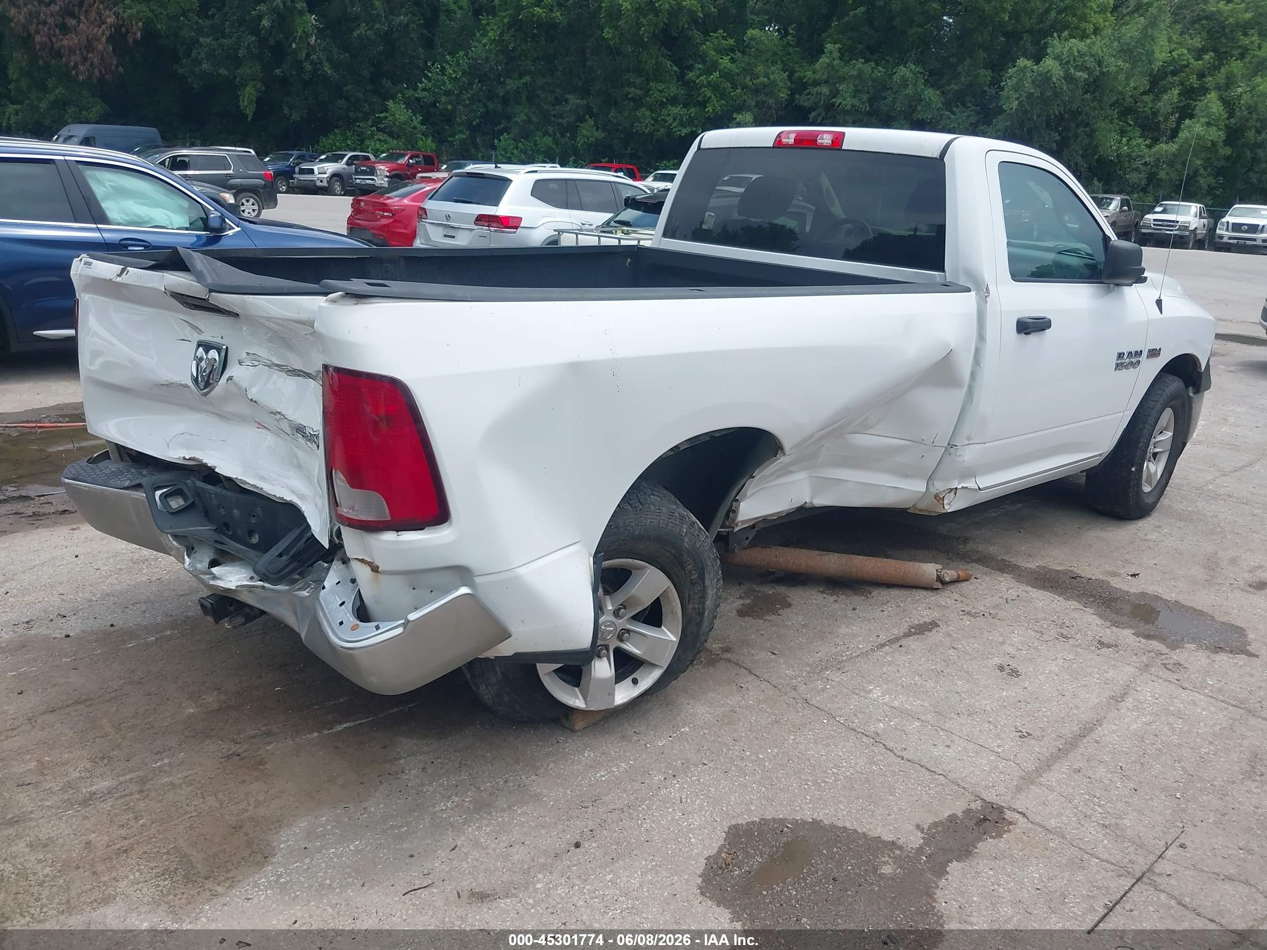 2015 Ram 1500 Tradesman White vin: 3C6JR7DT6FG572323