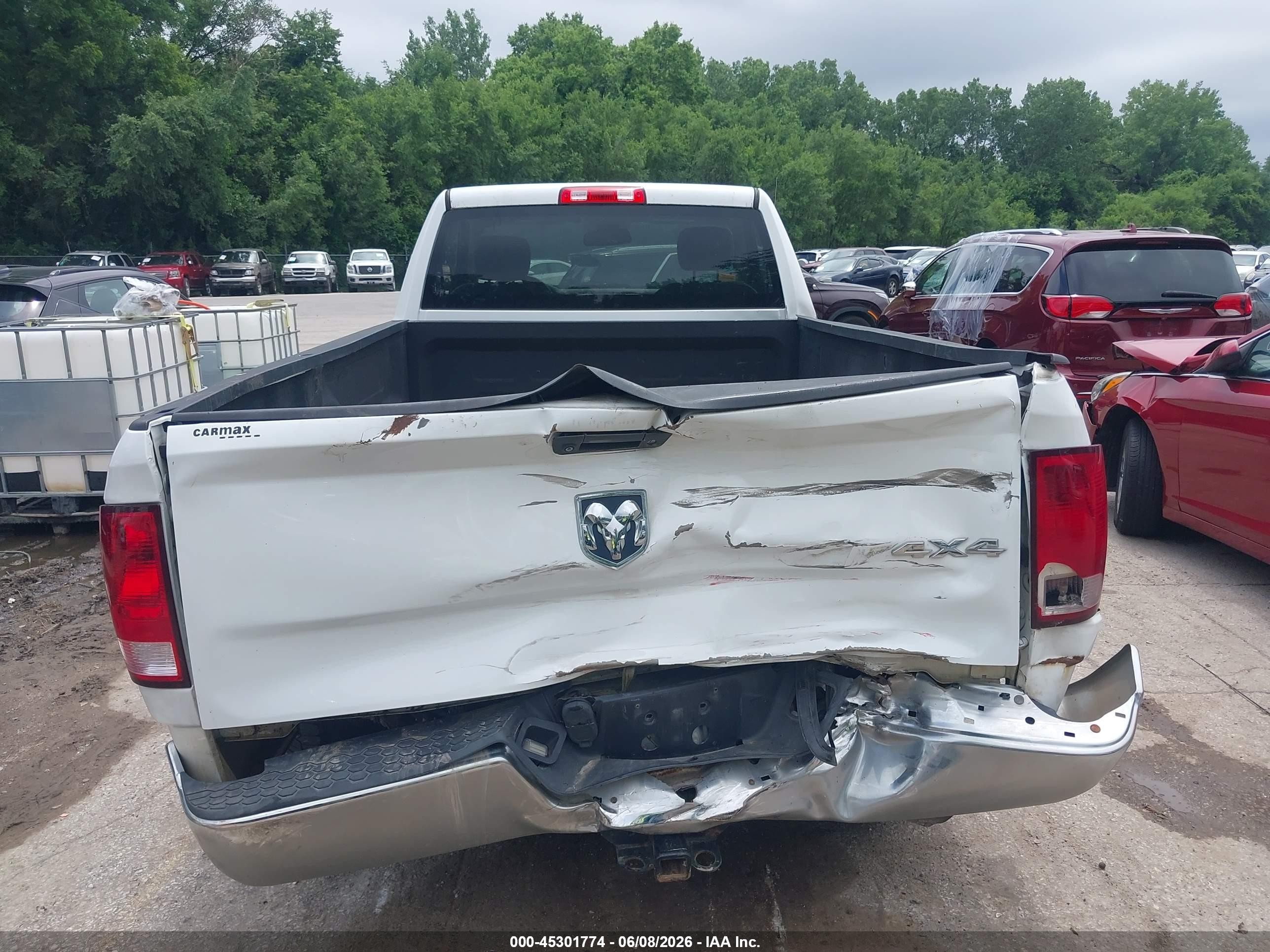 2015 Ram 1500 Tradesman White vin: 3C6JR7DT6FG572323