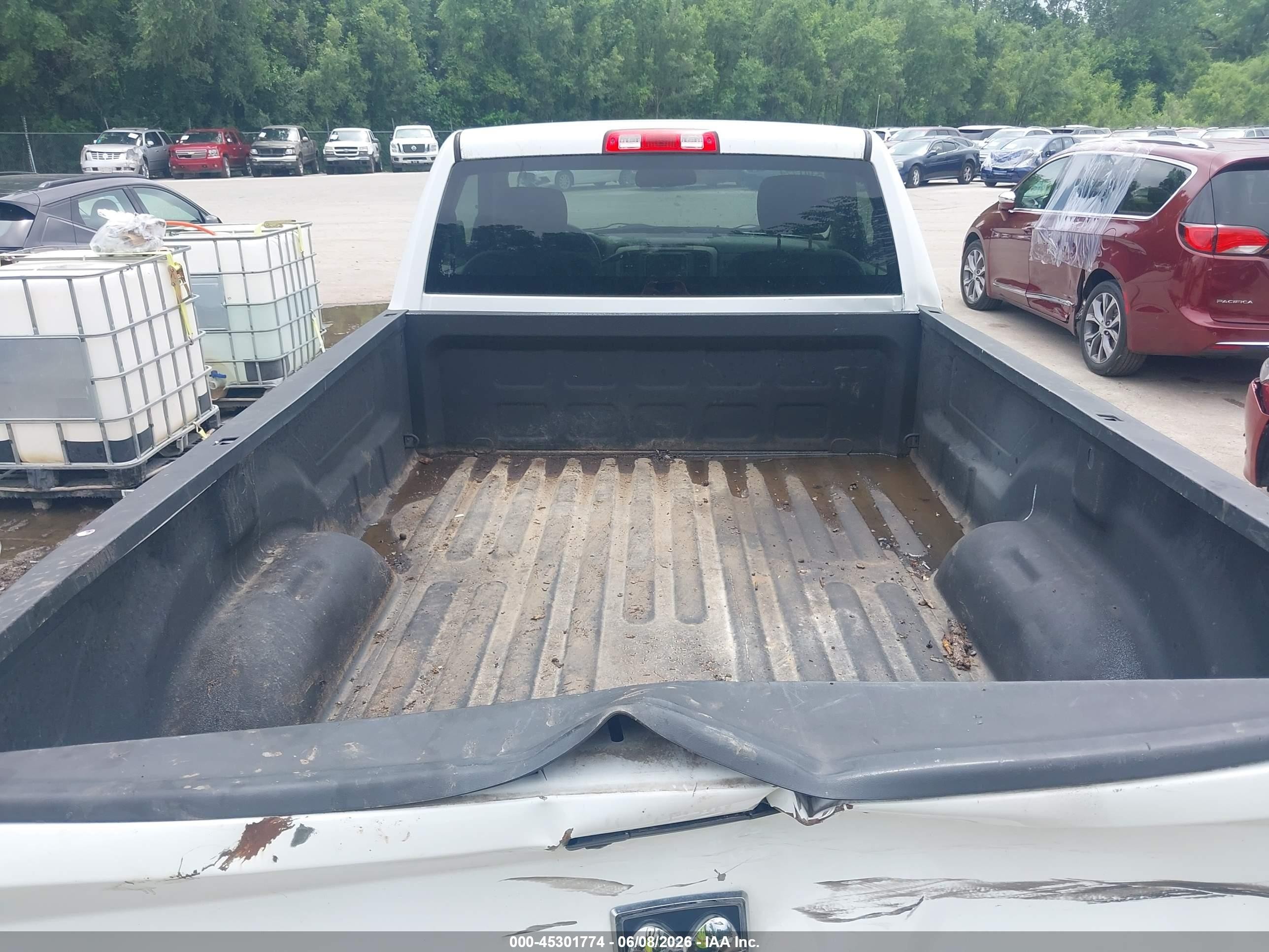 2015 Ram 1500 Tradesman White vin: 3C6JR7DT6FG572323