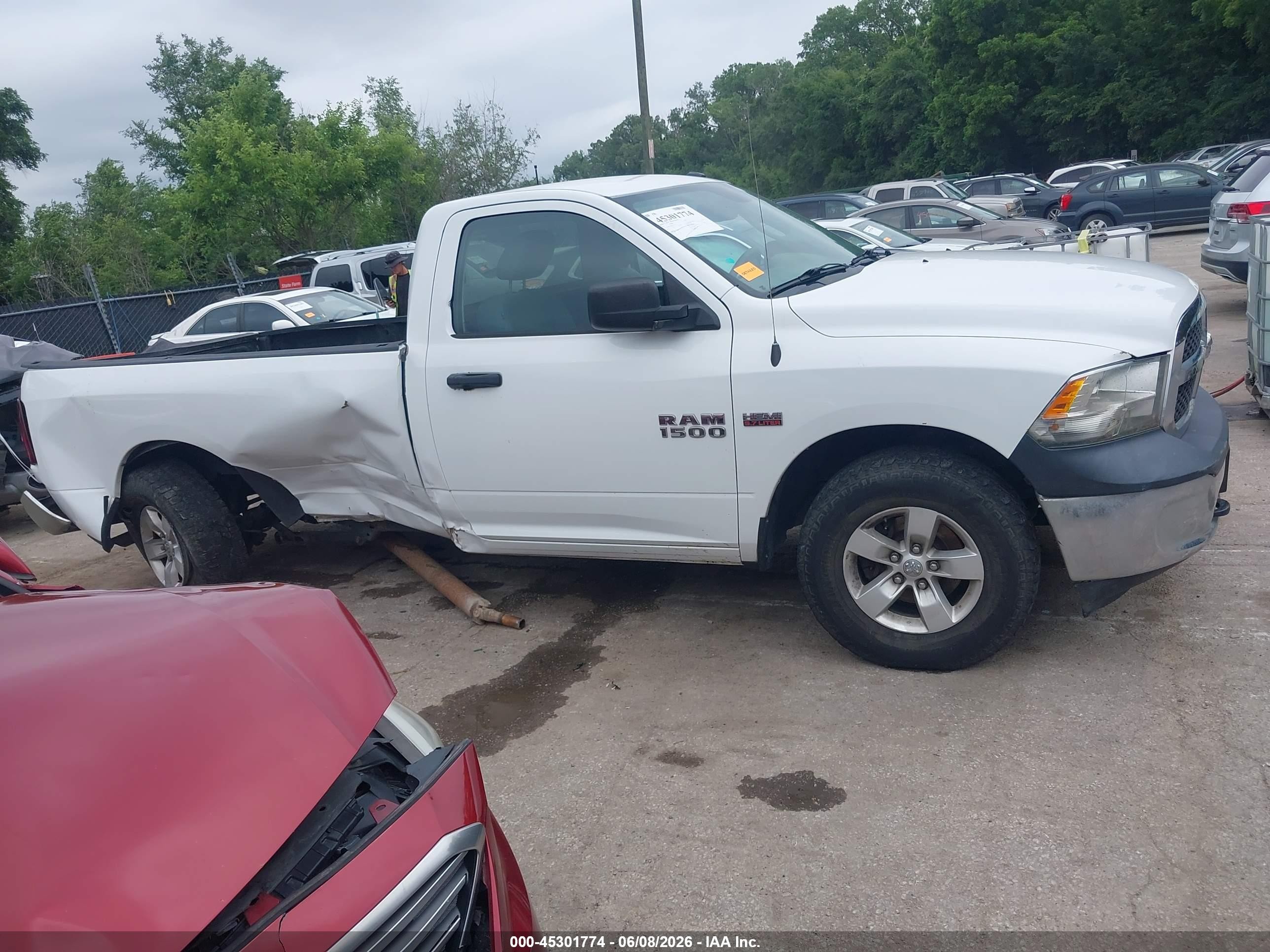 2015 Ram 1500 Tradesman White vin: 3C6JR7DT6FG572323