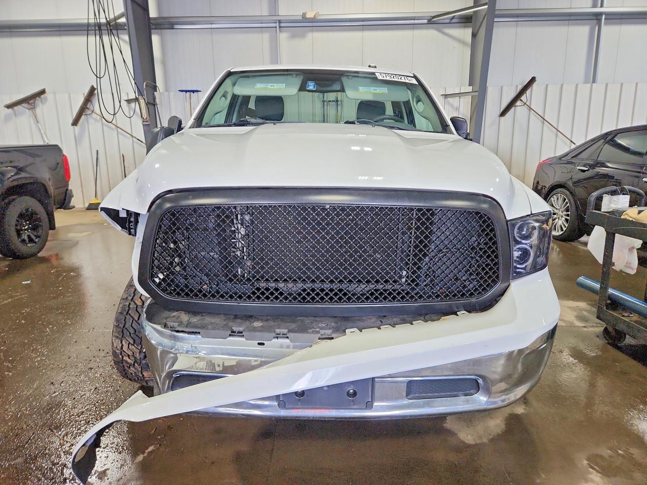 2013 Ram 1500 St White vin: 3C6JR7DTXDG515328