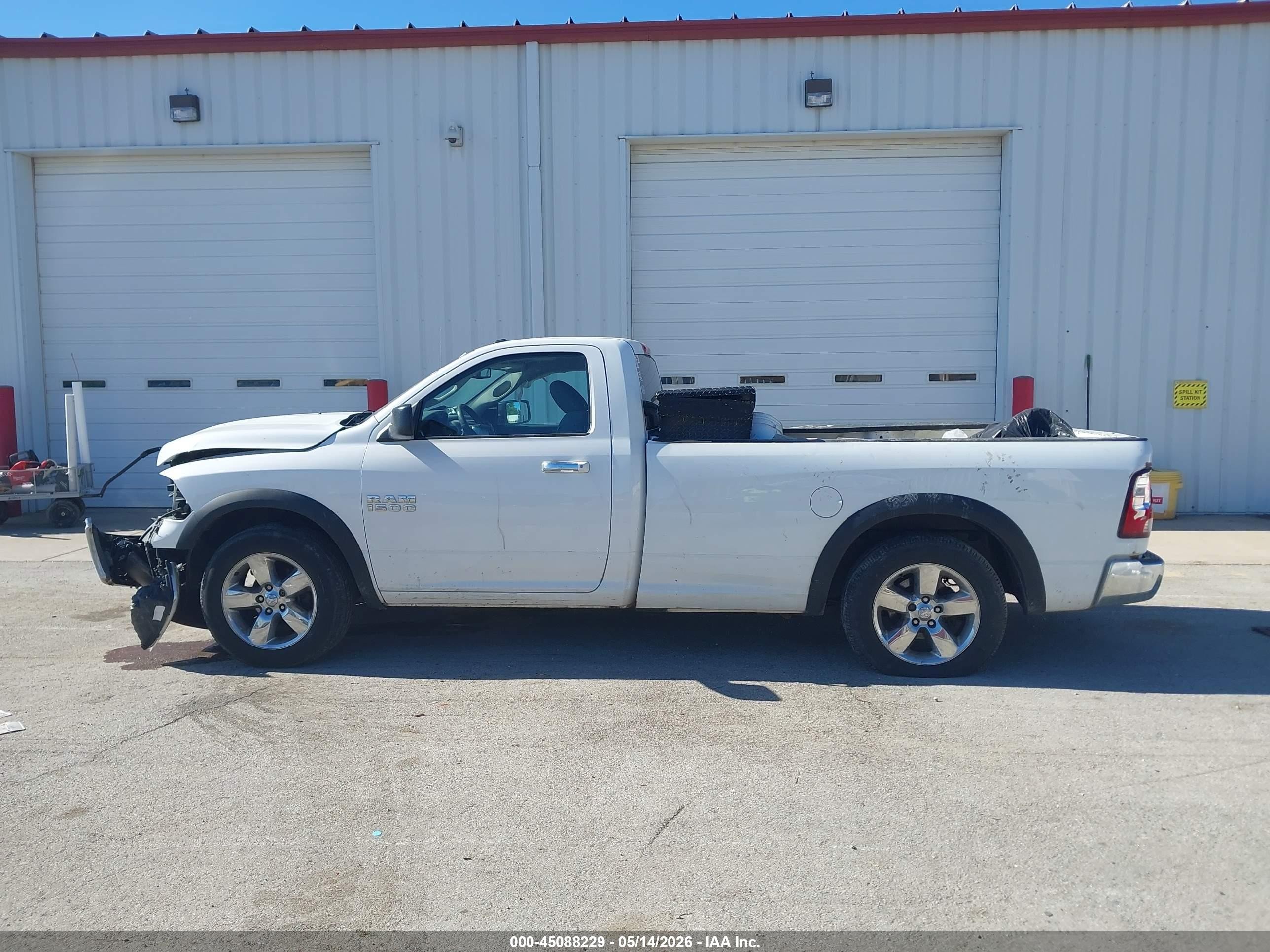 2015 Ram 1500 Big Horn White vin: 3C6JR7EG3FG586097