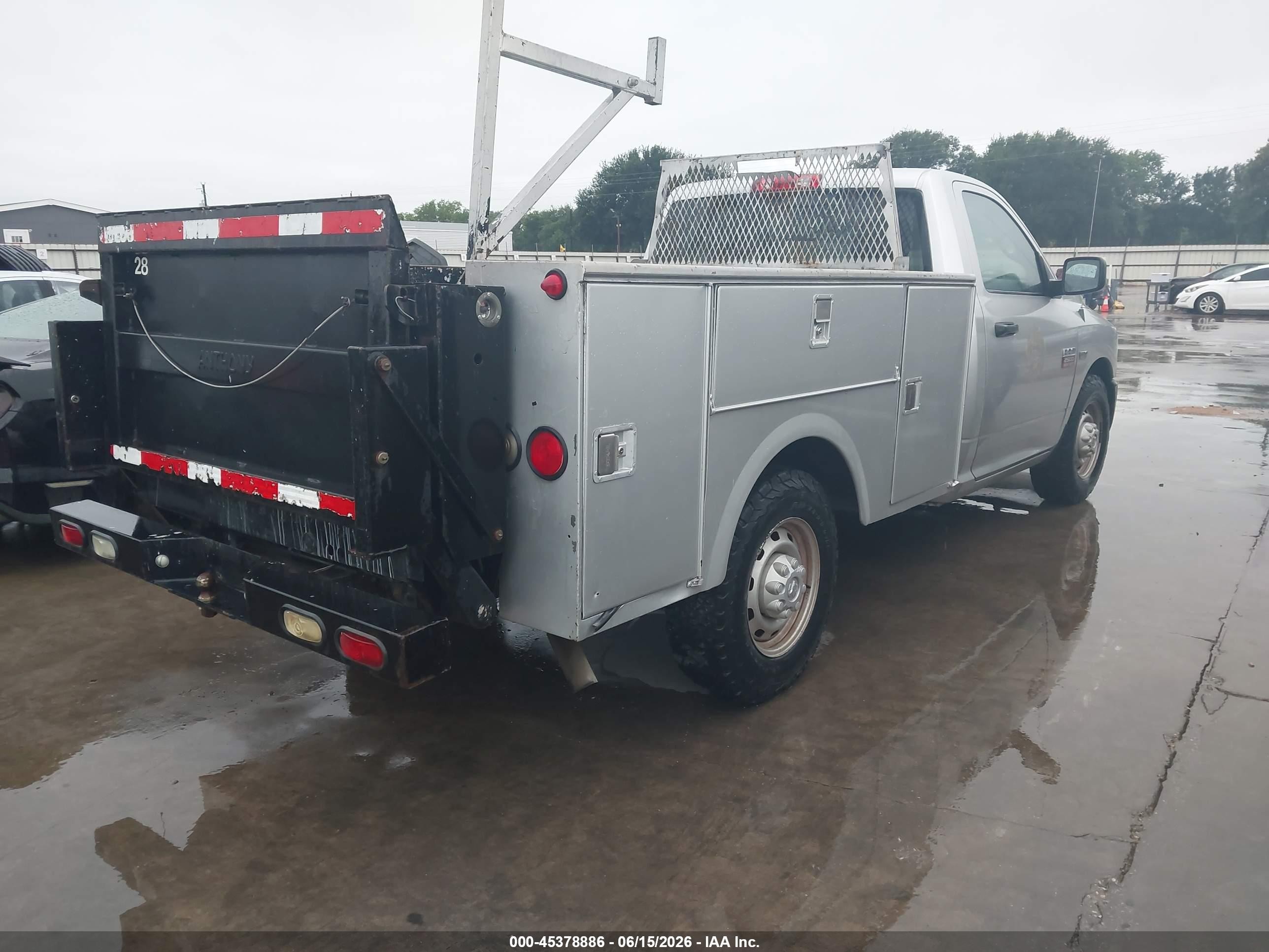 2012 Ram 2500 St Silver vin: 3C6LD4ATXCG158113