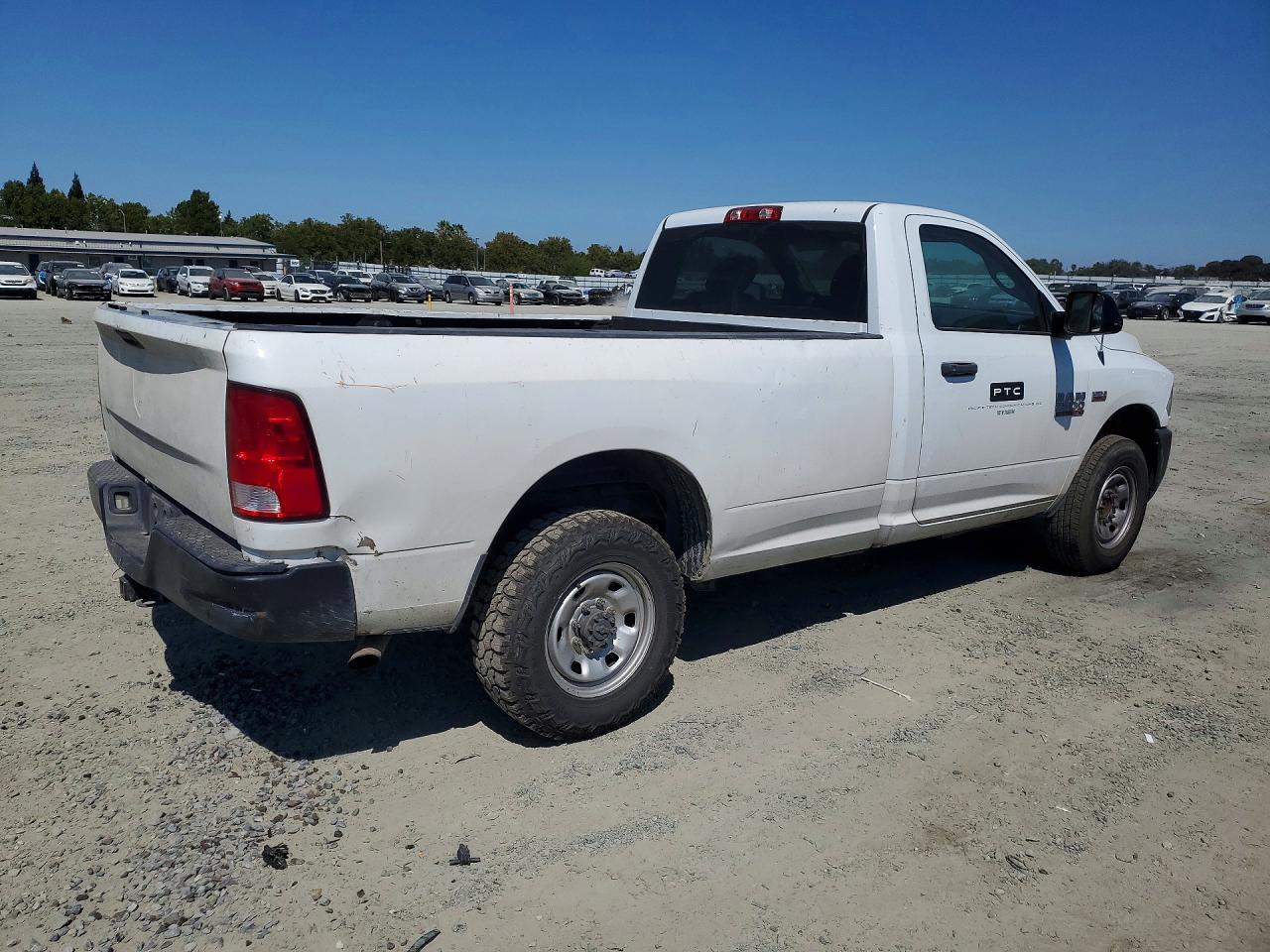 2015 Ram 2500 St White vin: 3C6LR4AT1FG704934