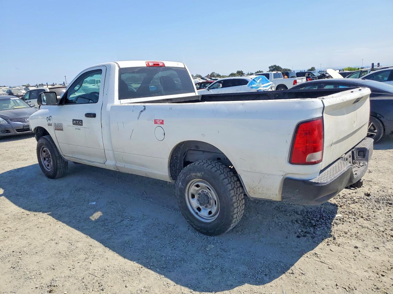 2015 Ram 2500 St White vin: 3C6LR4AT1FG704934