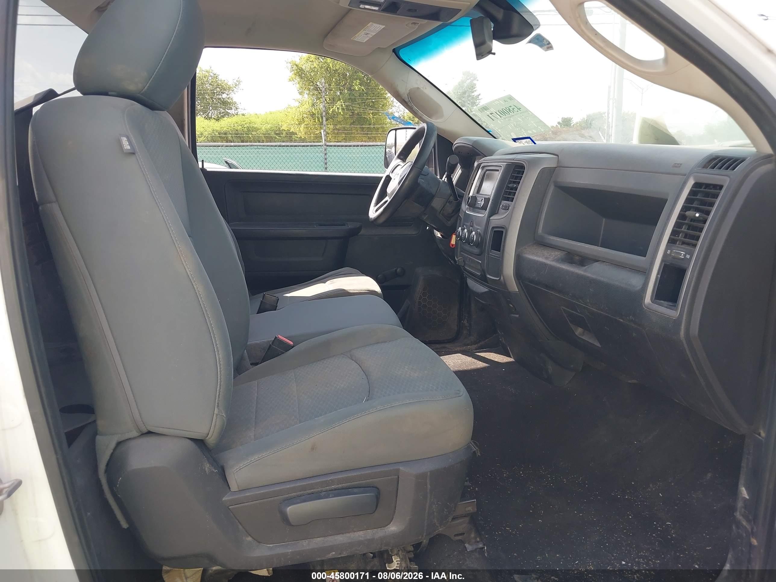 2014 Ram 2500 Tradesman White vin: 3C6LR4AT8EG130525