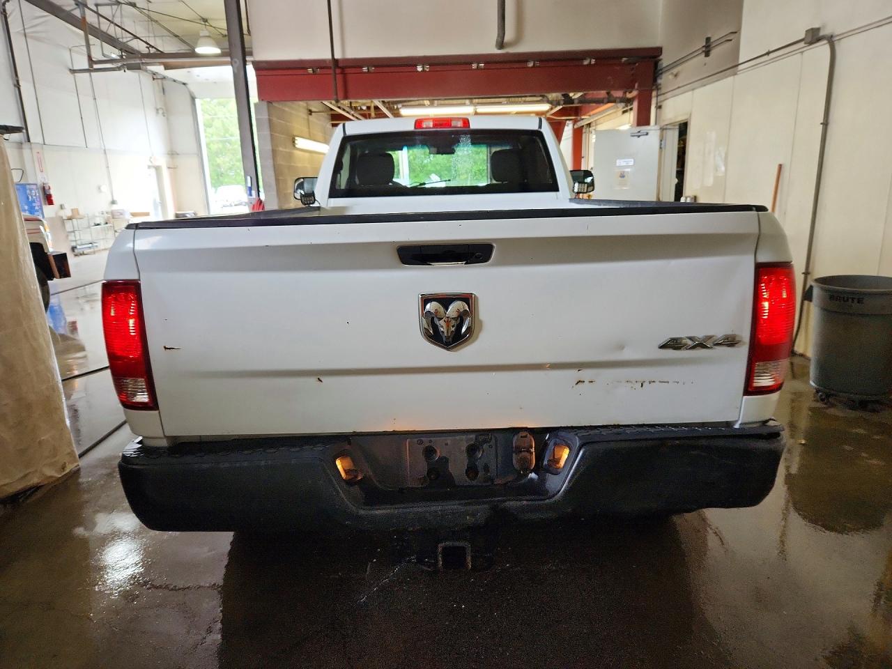 2013 Ram 2500 St Белый vin: 3C6LR5AL7DG532329