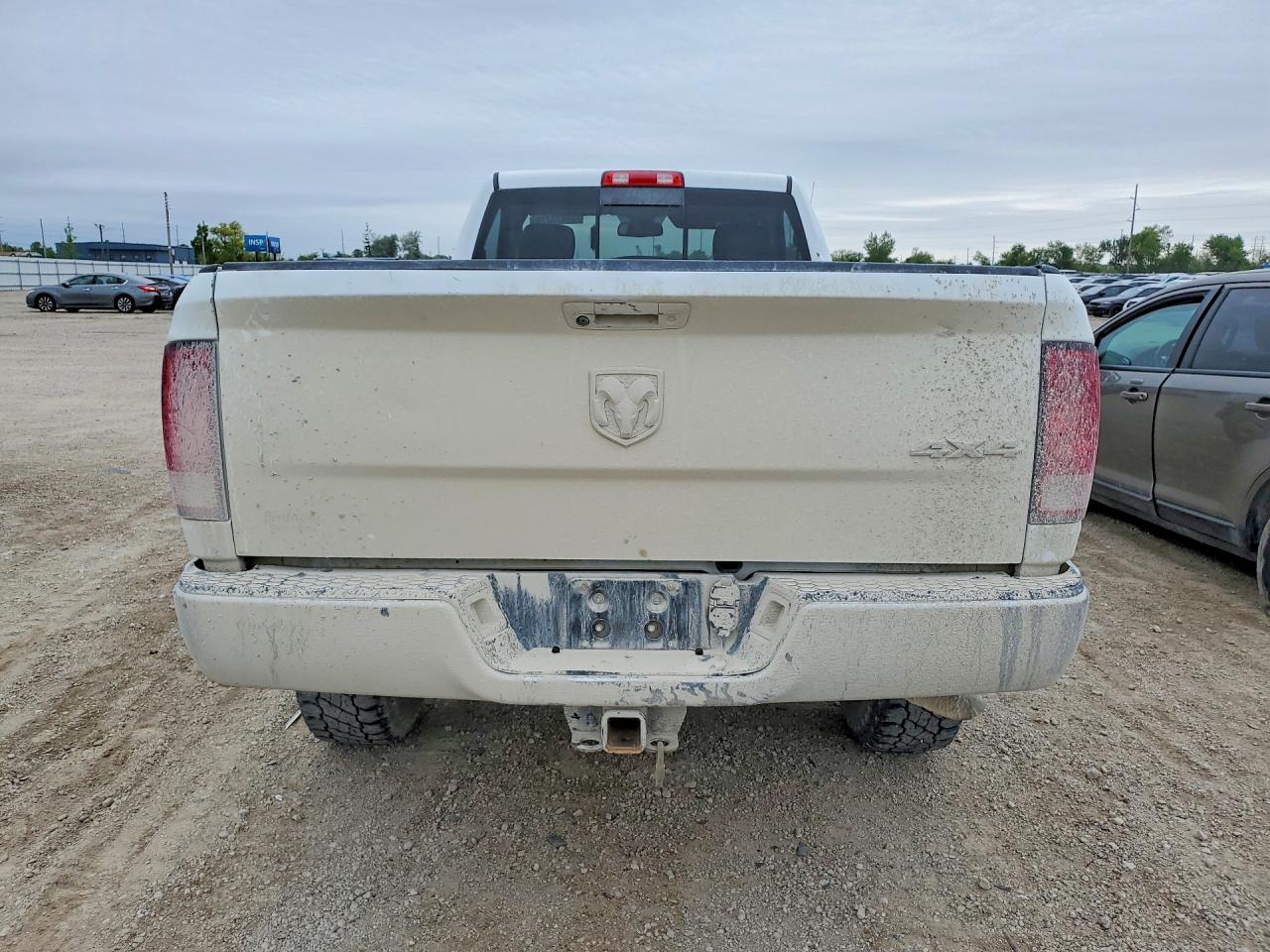 2014 Ram 2500 St White vin: 3C6LR5AT0EG304979