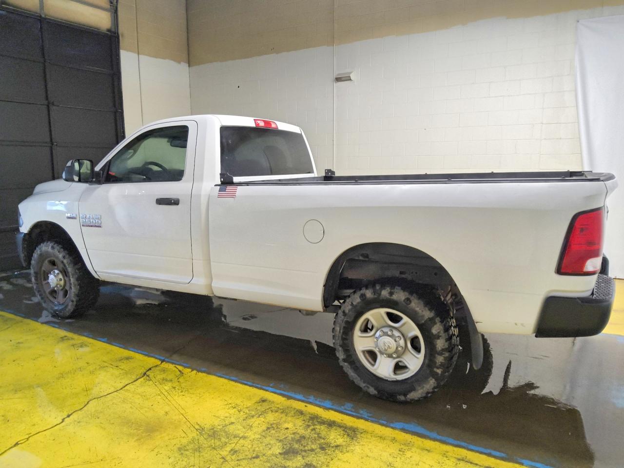 2014 Ram 2500 St White vin: 3C6LR5AT3EG319122