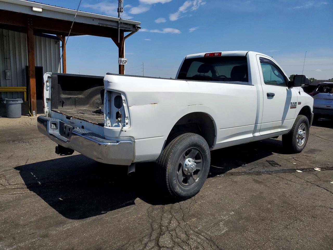 2015 Ram 2500 St White vin: 3C6LR5AT6FG656515