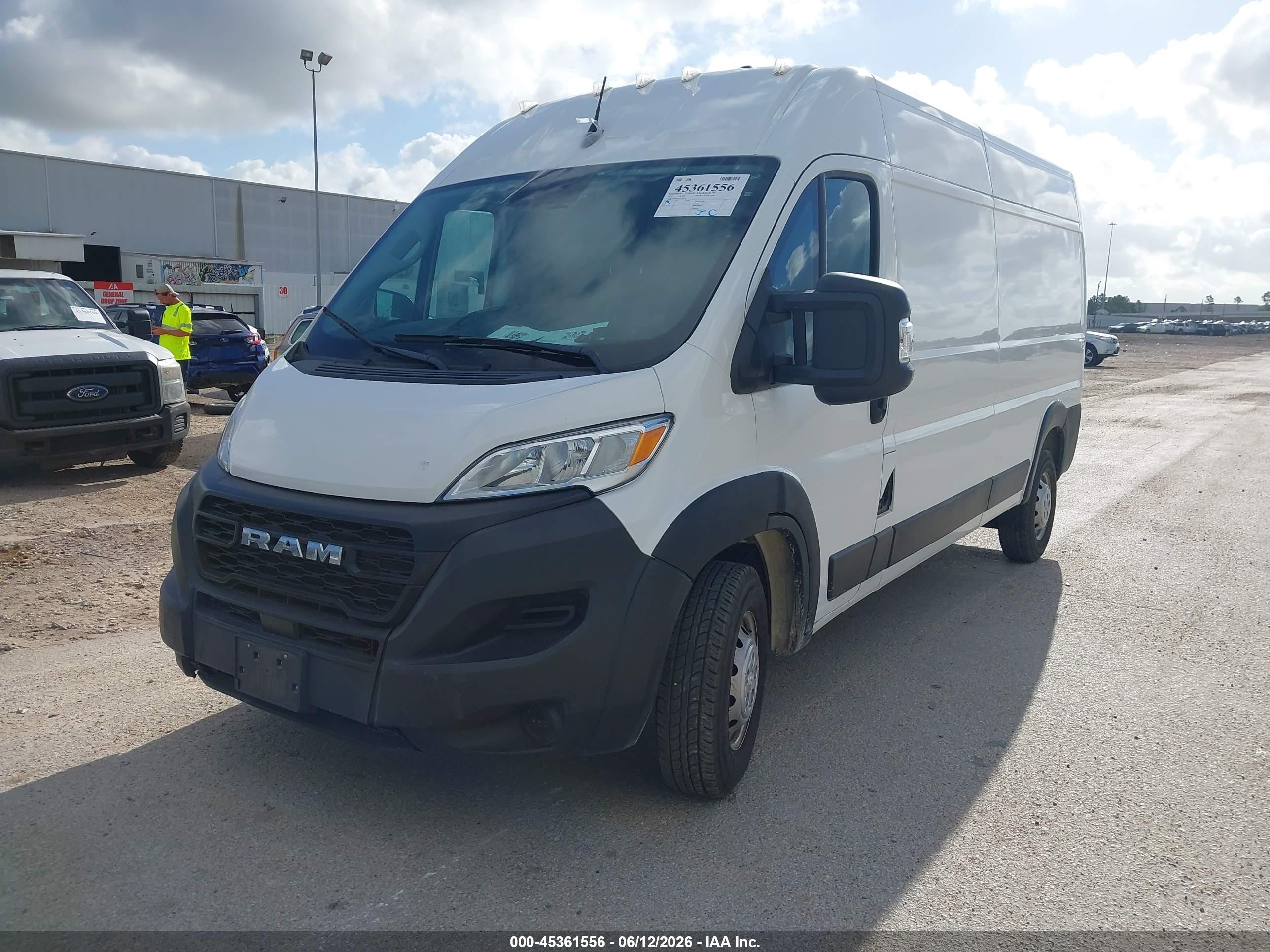 2023 Ram Promaster 2500   Белый vin: 3C6LRVDG1PE560688