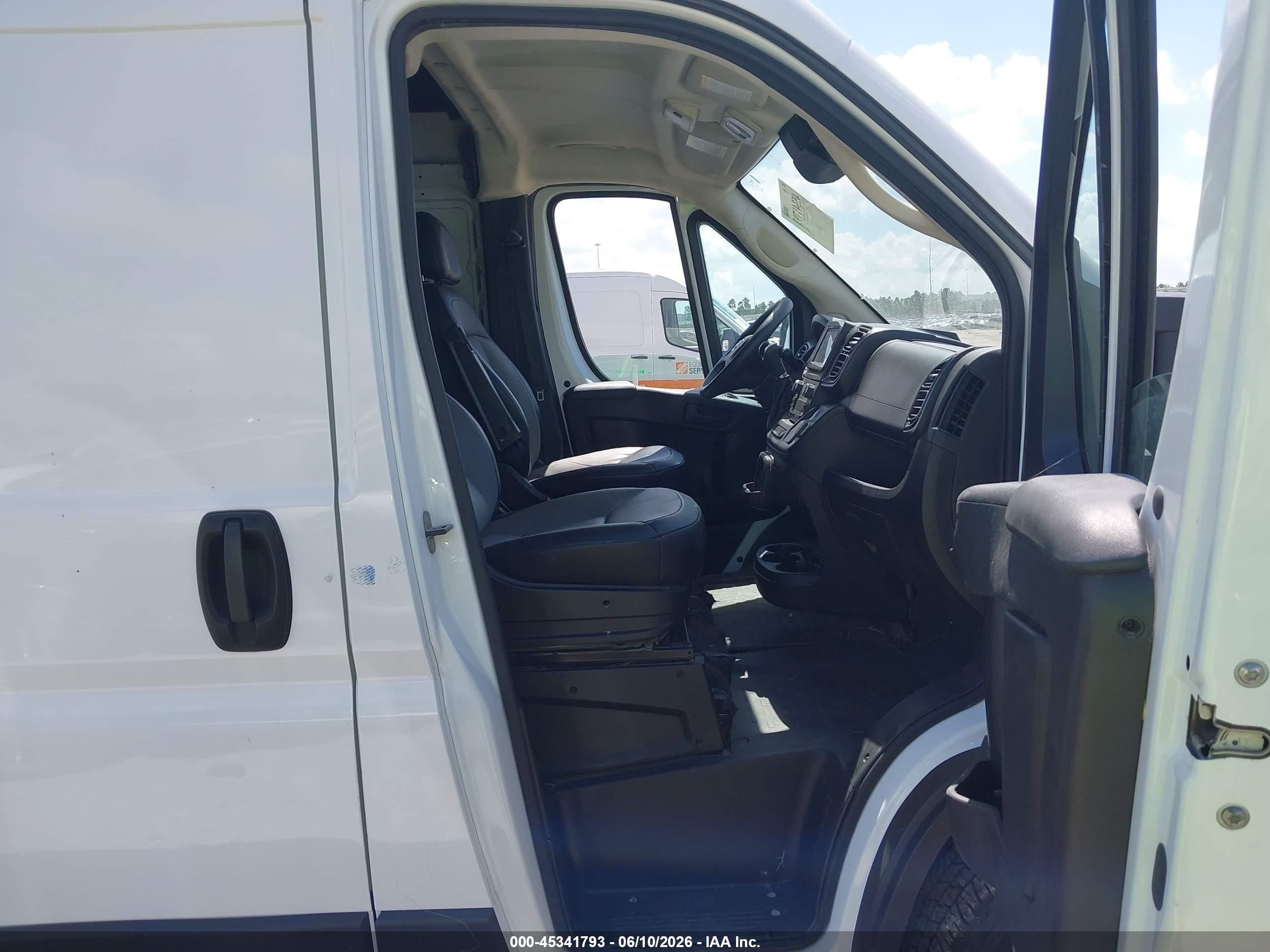 2023 Ram Promaster 2500   White vin: 3C6LRVDG5PE588204