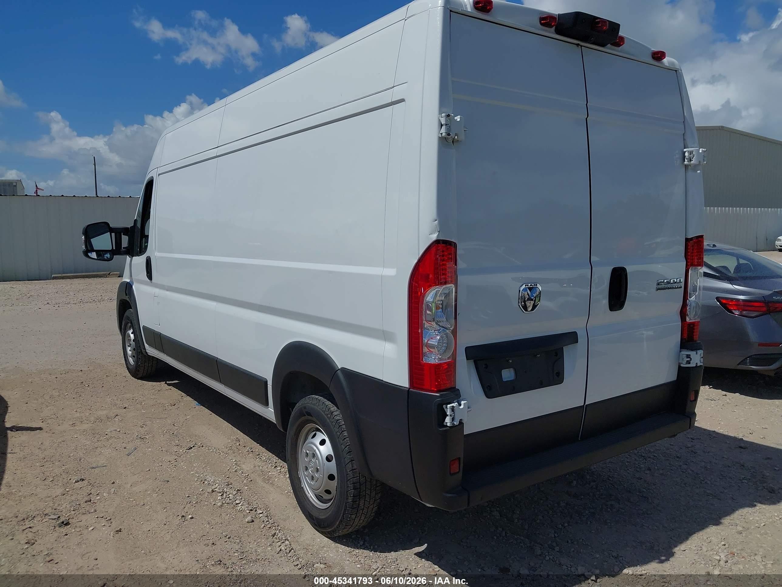 2023 Ram Promaster 2500   White vin: 3C6LRVDG5PE588204