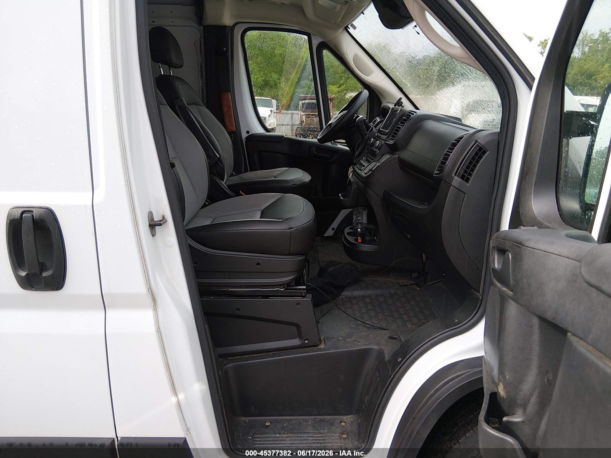 2024 Ram Promaster 2500 Tradesman High Roof 159 Wb W/pass Seat White vin: 3C6LRVDG7RE132188