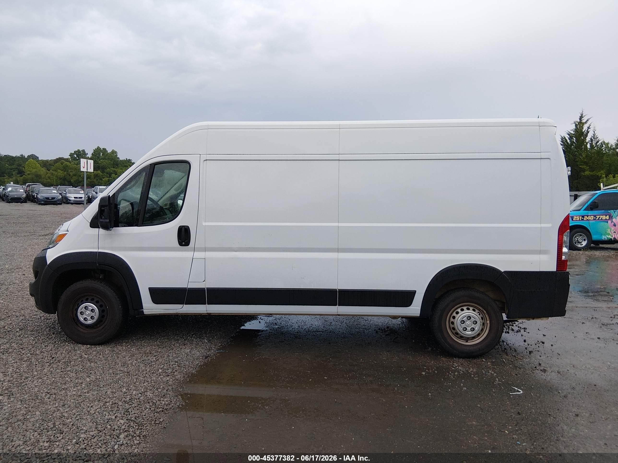 2024 Ram Promaster 2500 Tradesman High Roof 159 Wb W/pass Seat White vin: 3C6LRVDG7RE132188