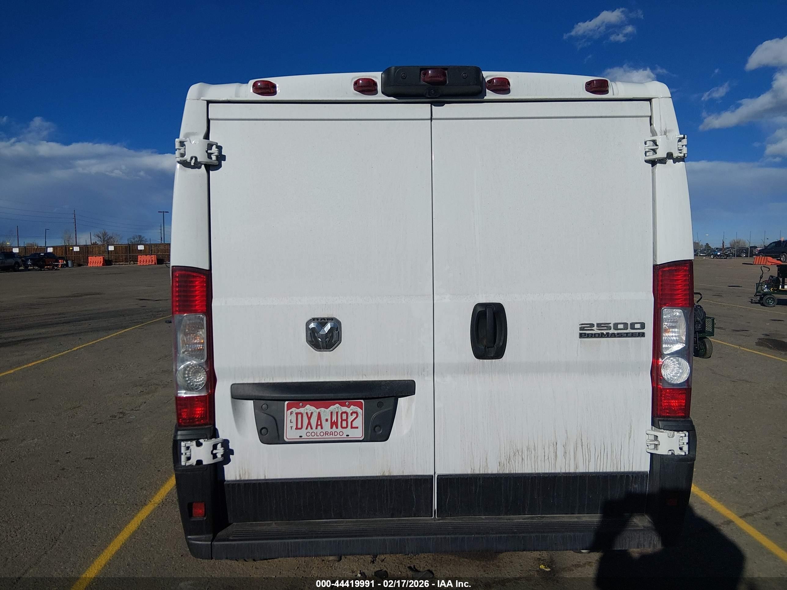2025 Ram Promaster 2500 Tradesman Low Roof 136 Wb W/pass Seat White vin: 3C6LRVVGXSE512209