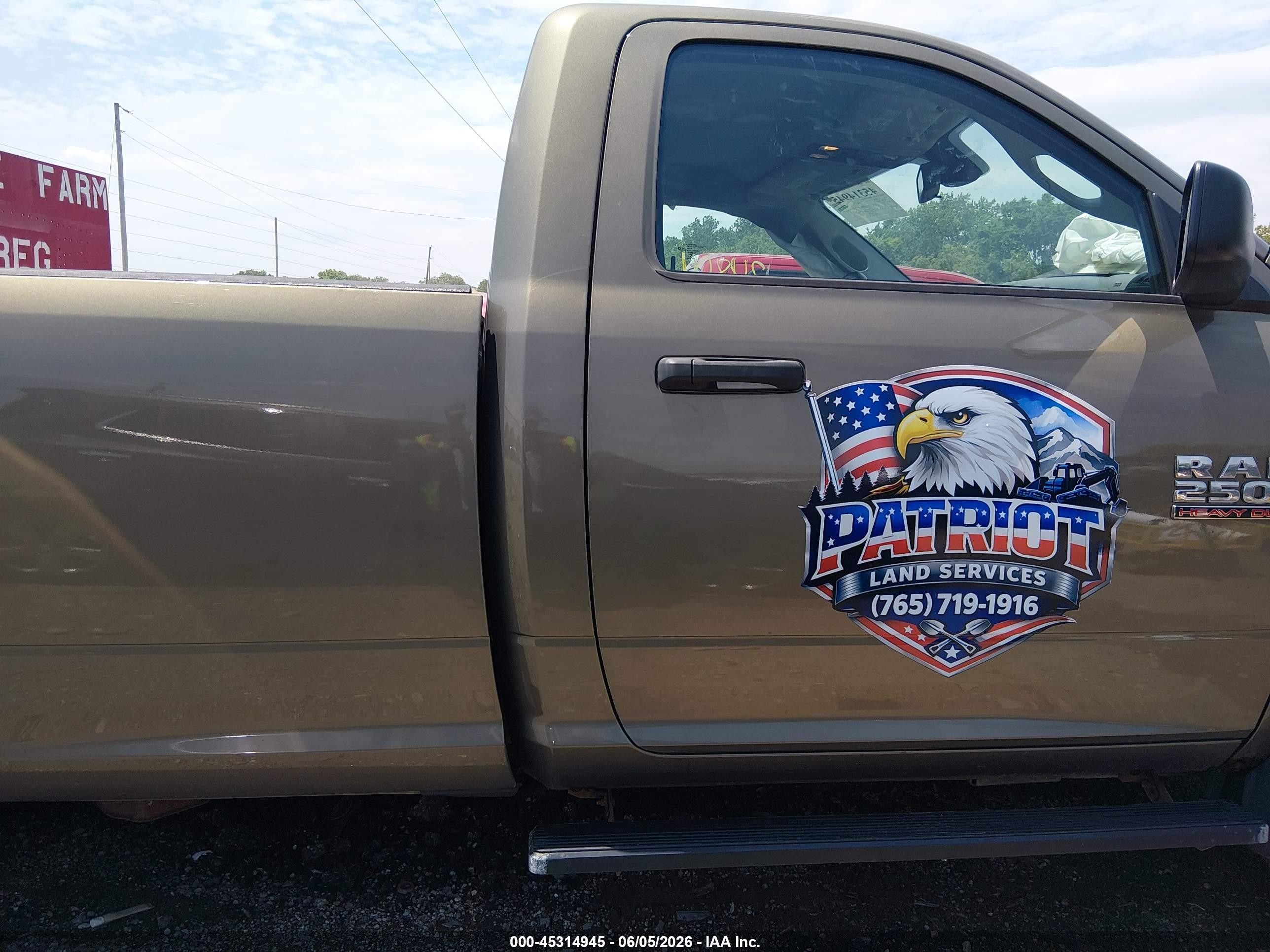 2014 Ram 2500 Tradesman Brown vin: 3C6MR5AJ6EG207871
